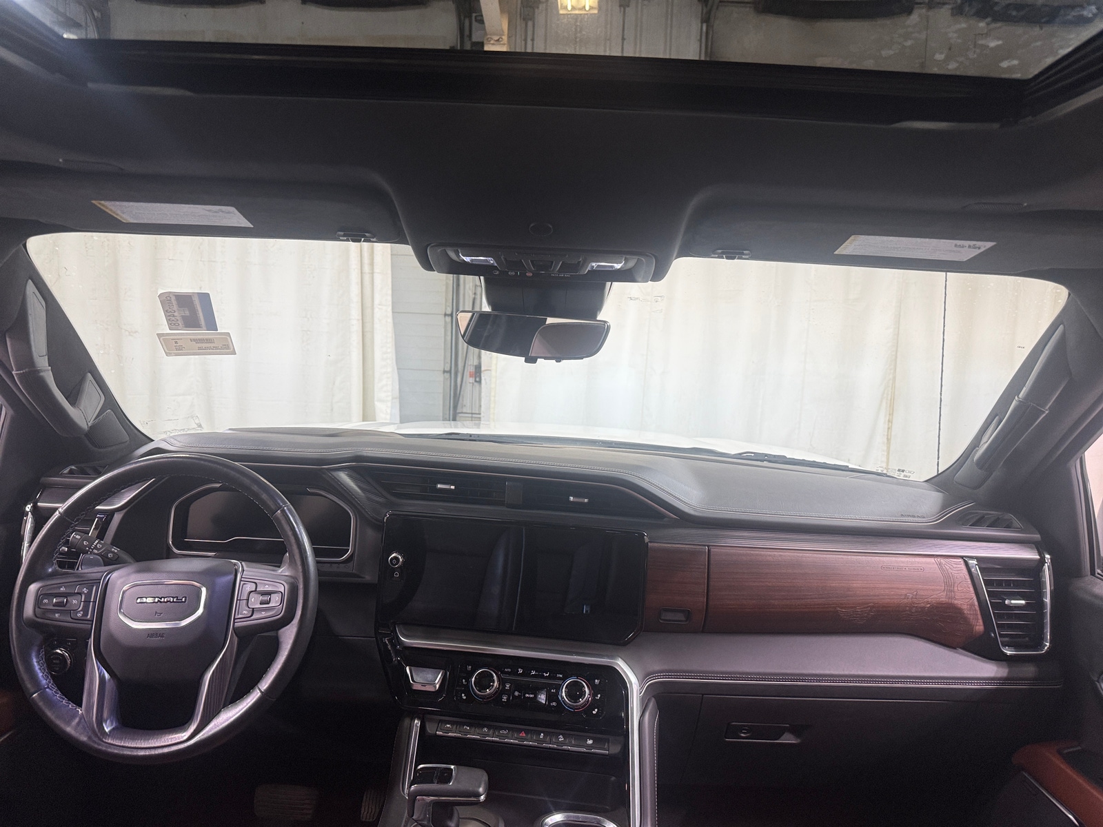 Thumbnail: 2023 GMC Sierra 1500 - 2