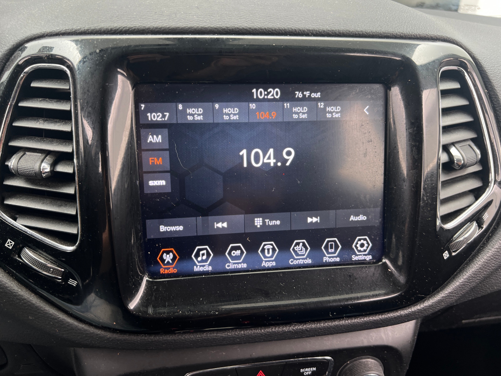 Thumbnail: 2019 Jeep Compass - 3