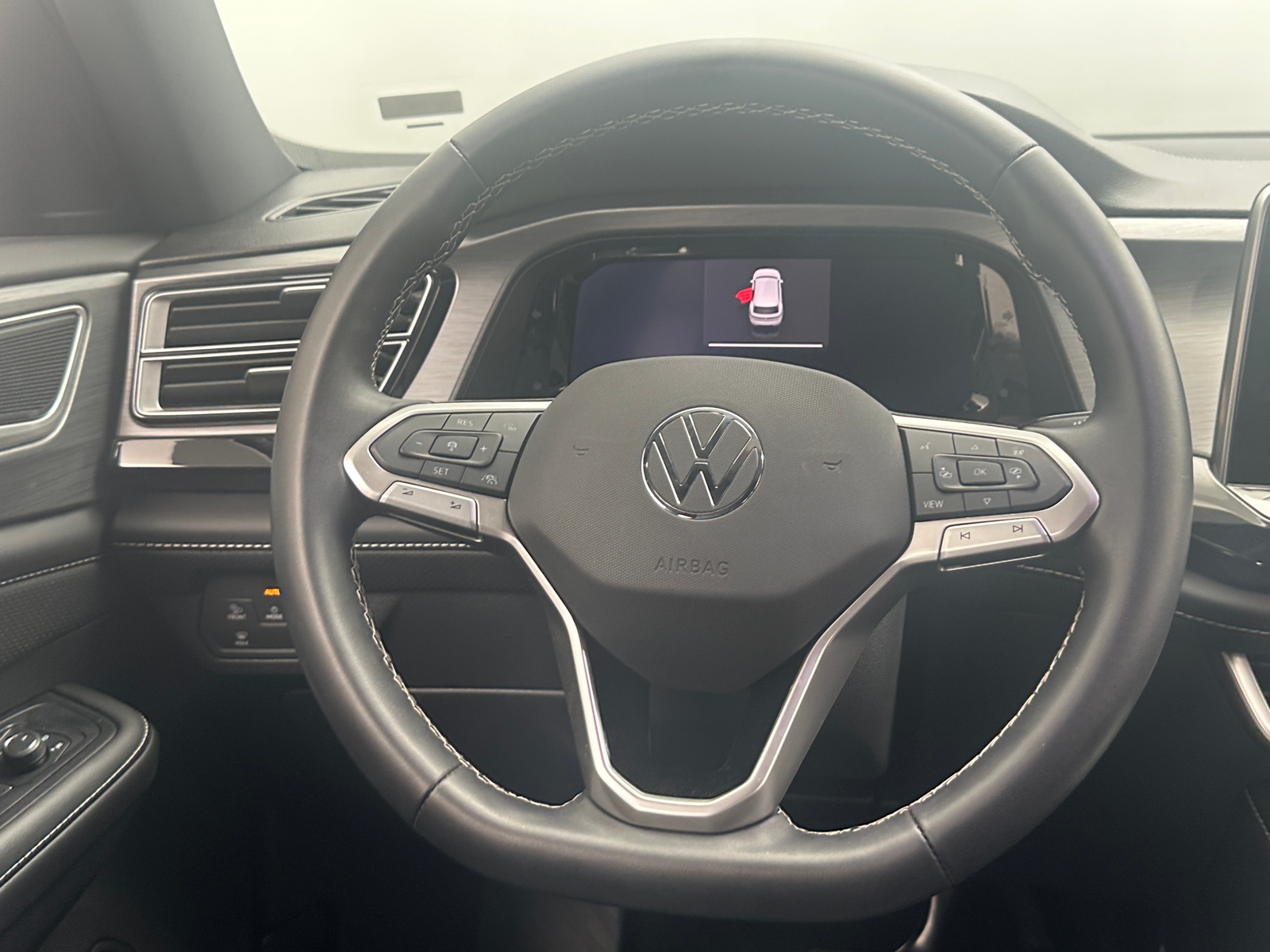 Thumbnail: 2026 Volkswagen Atlas - 4