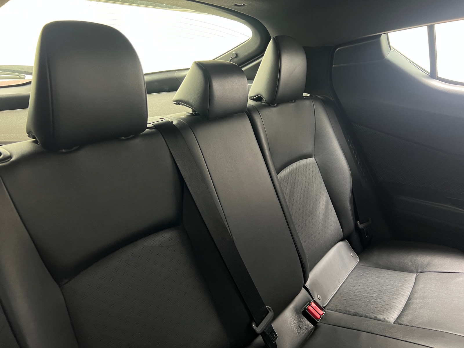 Thumbnail: 2019 Toyota C-HR - 5