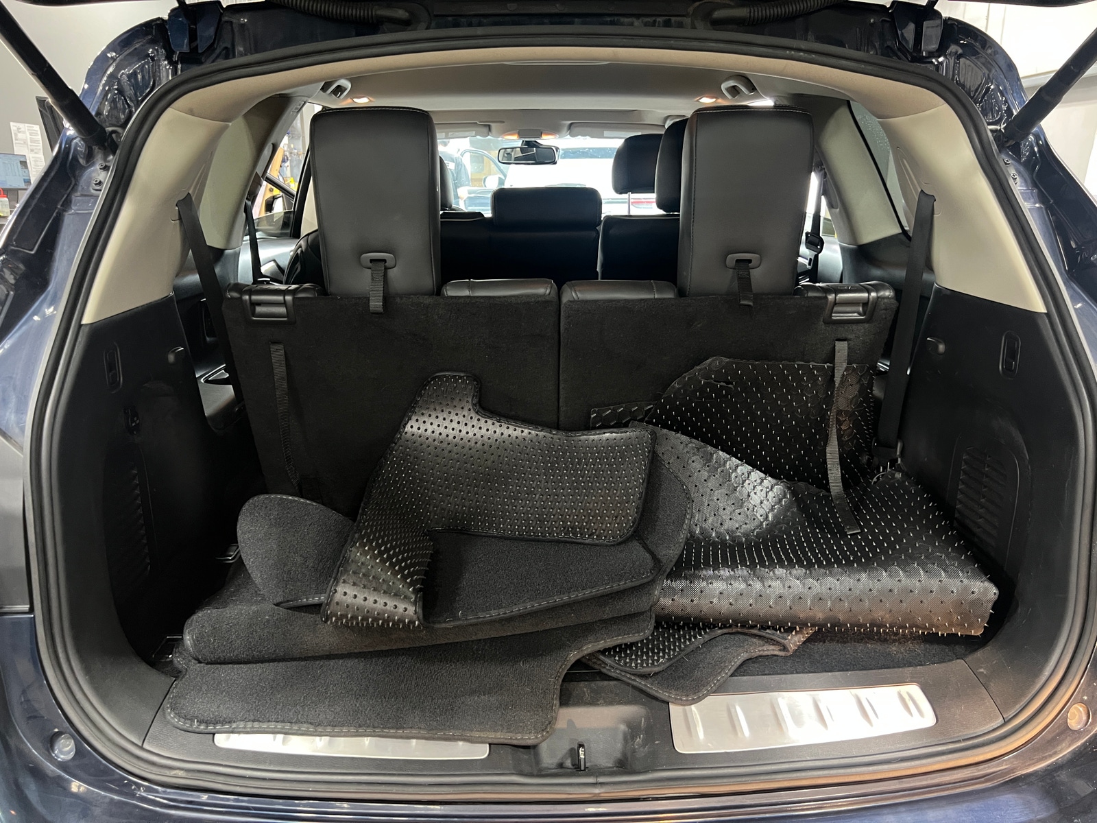 Thumbnail: 2019 INFINITI QX60 - 6