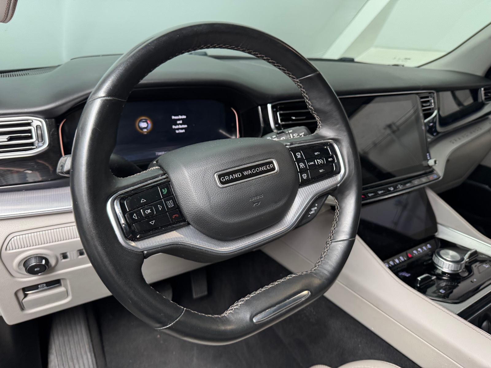Thumbnail: 2022 Jeep Grand Wagoneer - 4