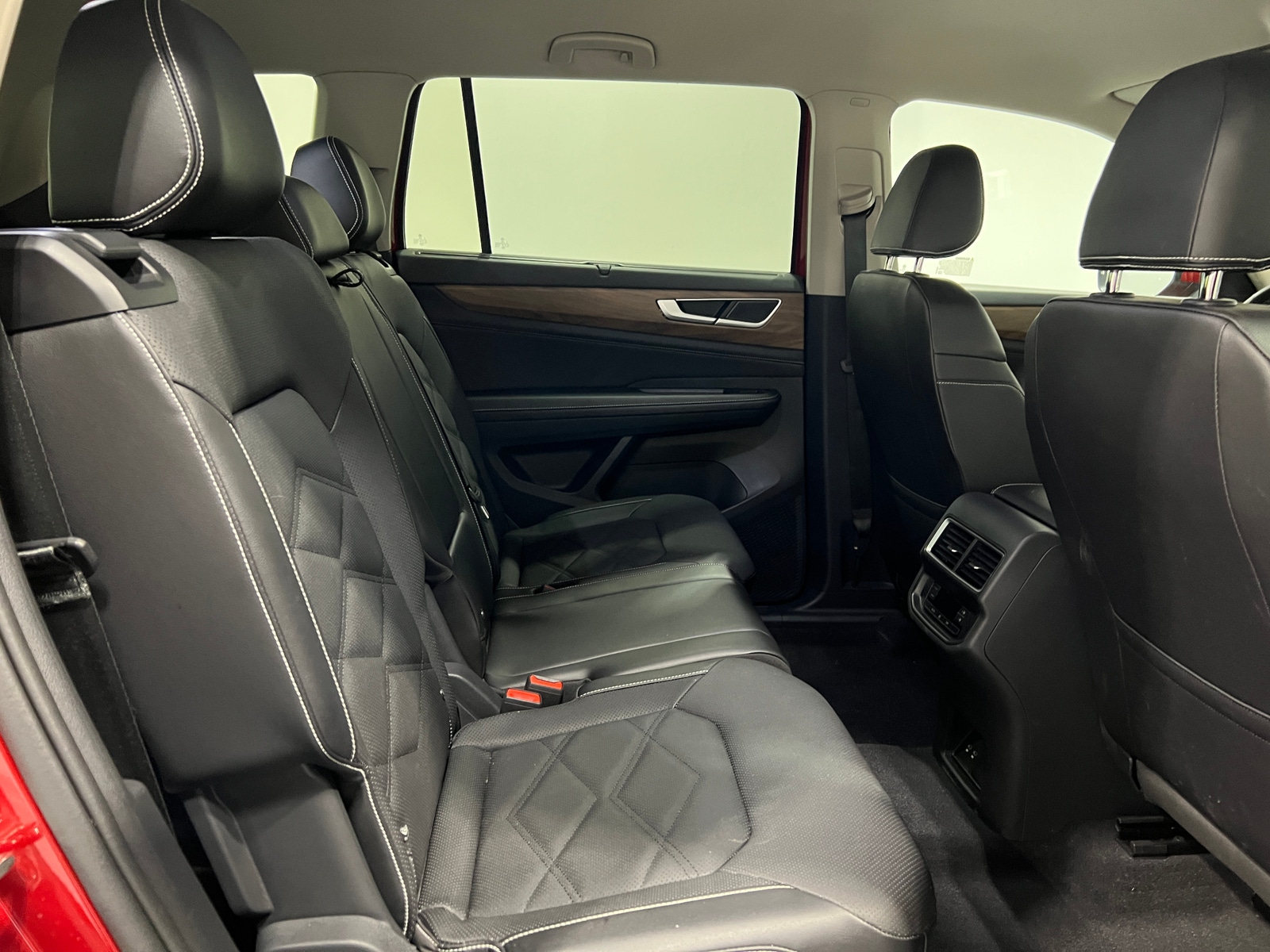 Thumbnail: 2024 Volkswagen Atlas - 5