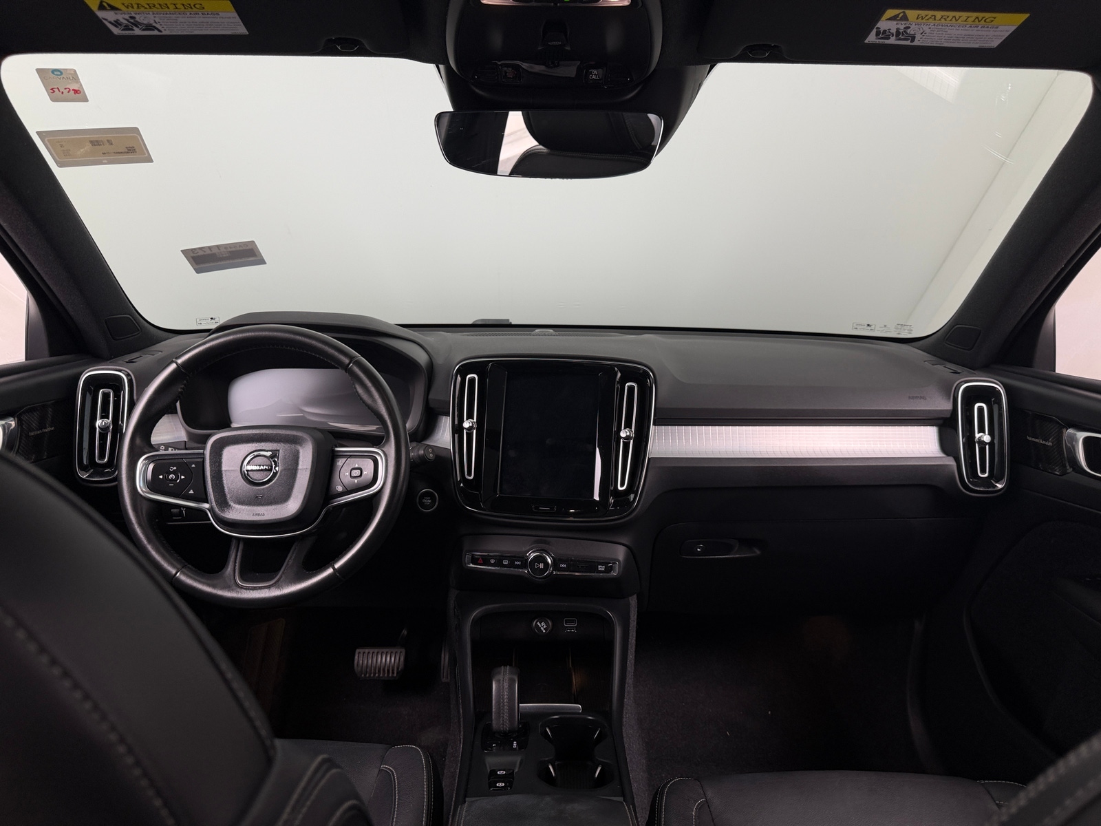 Thumbnail: 2019 Volvo XC40 - 2