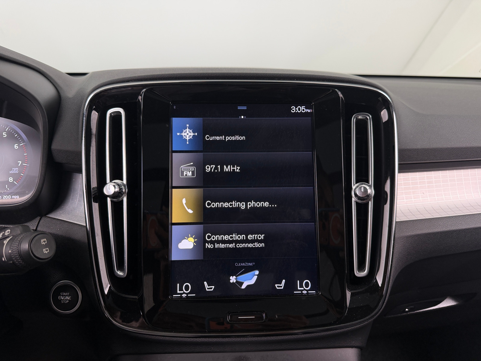 Thumbnail: 2019 Volvo XC40 - 3