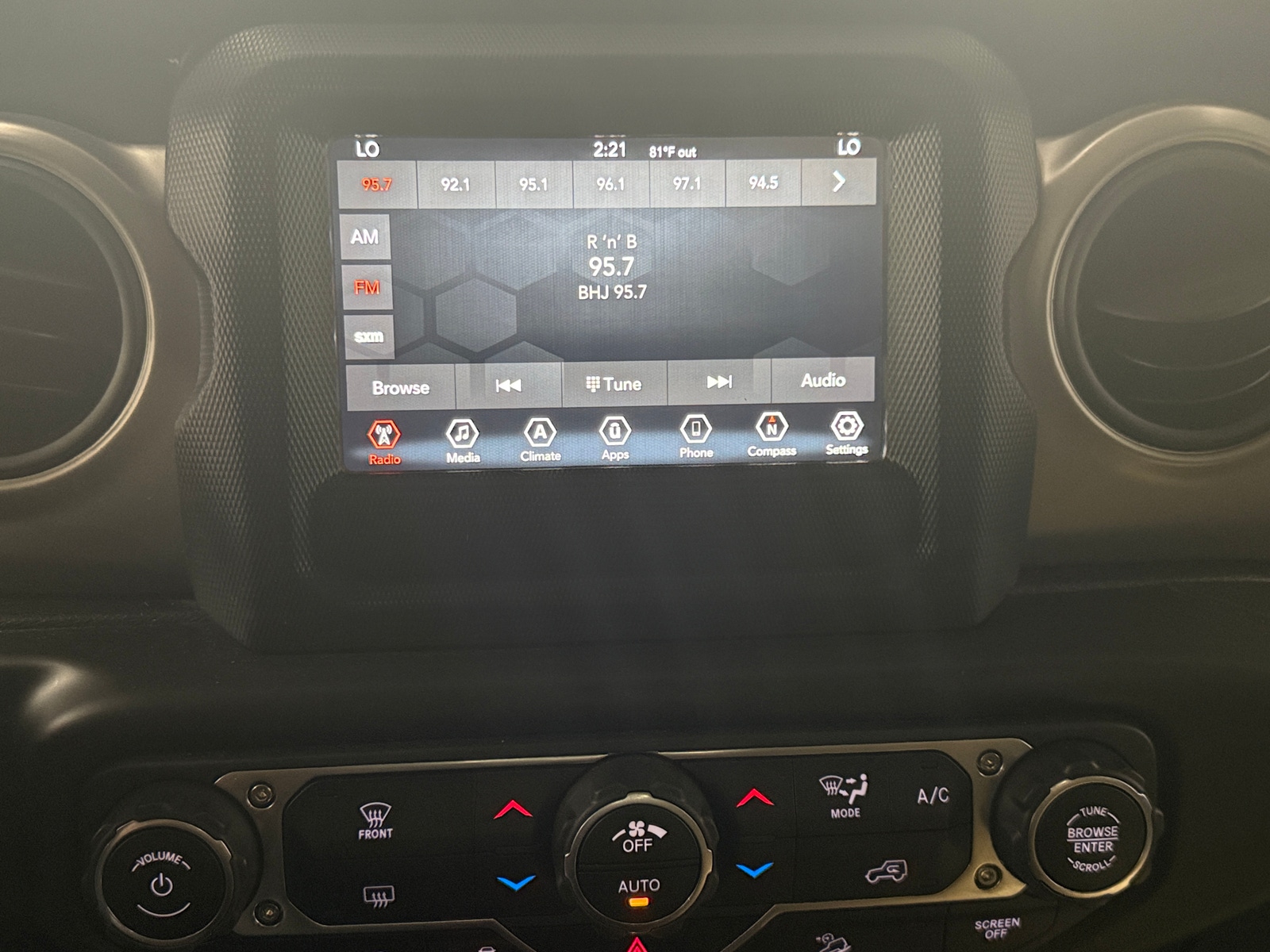 Thumbnail: 2020 Jeep Wrangler - 4