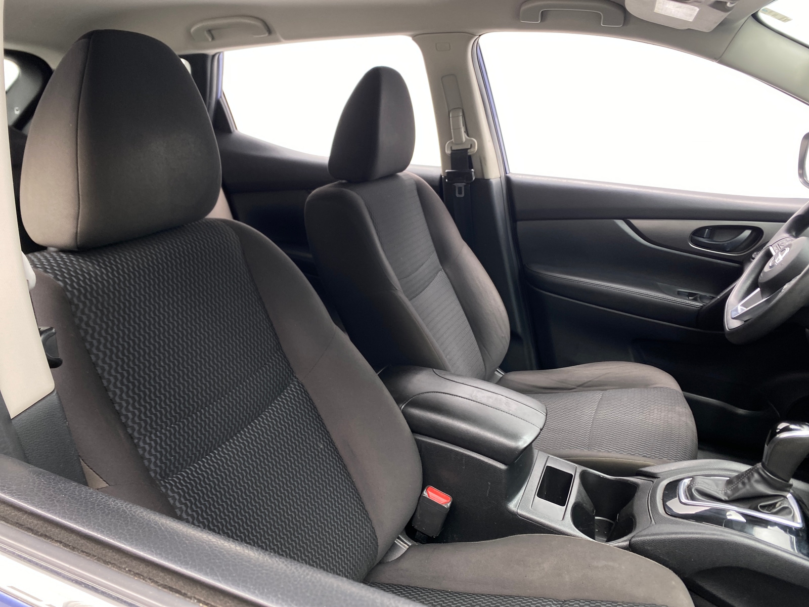 Thumbnail: 2019 Nissan Rogue Sport - 2