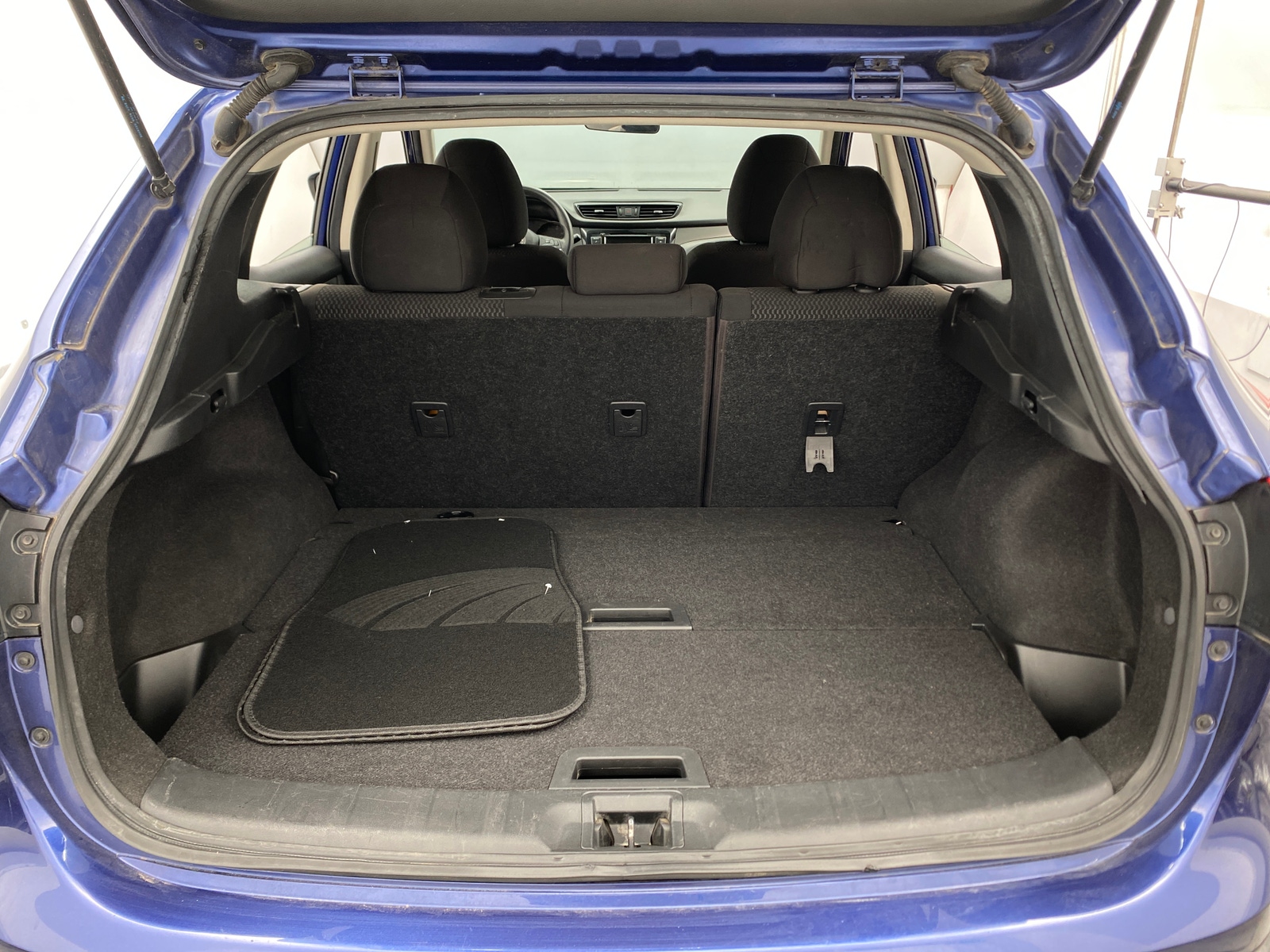 Thumbnail: 2019 Nissan Rogue Sport - 7