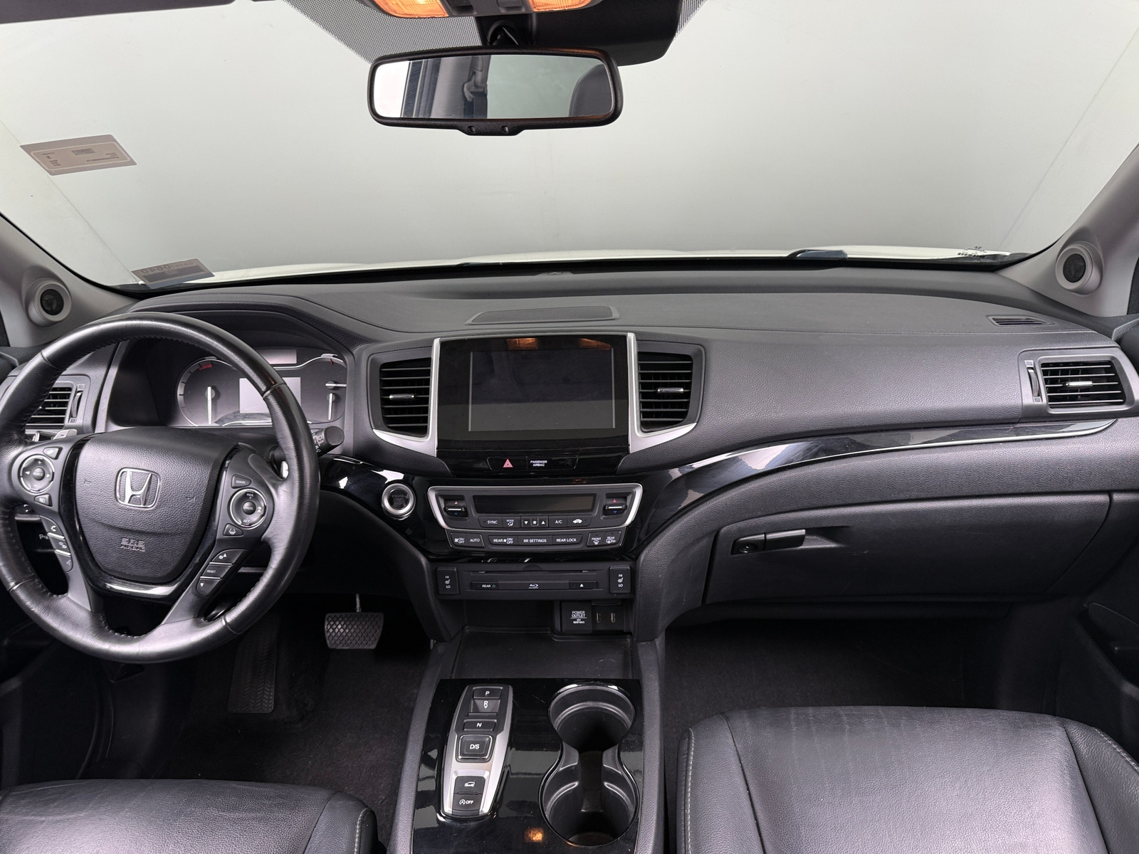 Thumbnail: 2017 Honda Pilot - 2