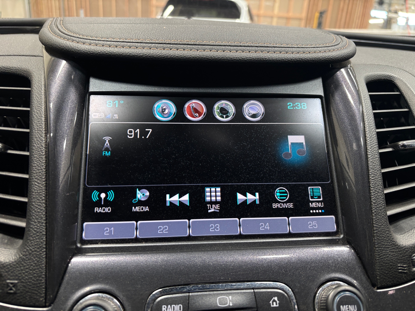Thumbnail: 2018 Chevrolet Impala - 3