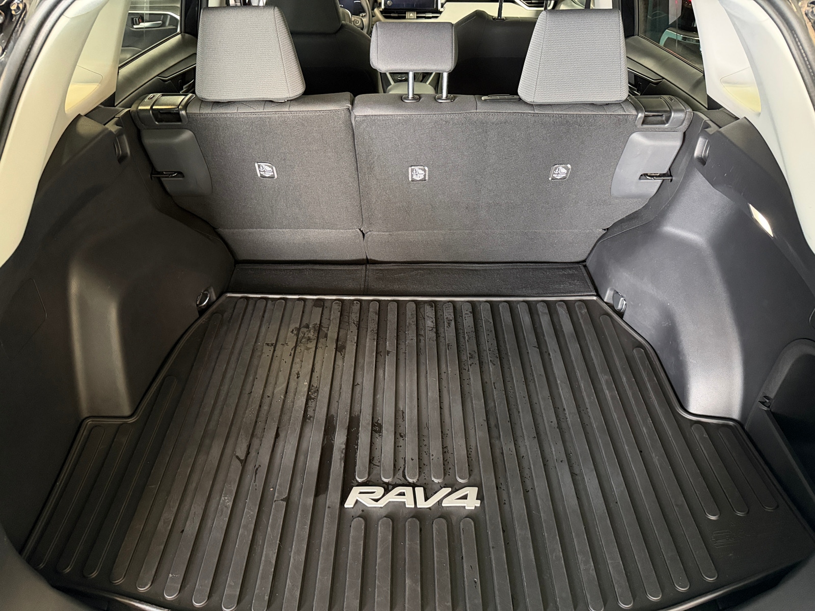 Thumbnail: 2023 Toyota RAV4 - 7