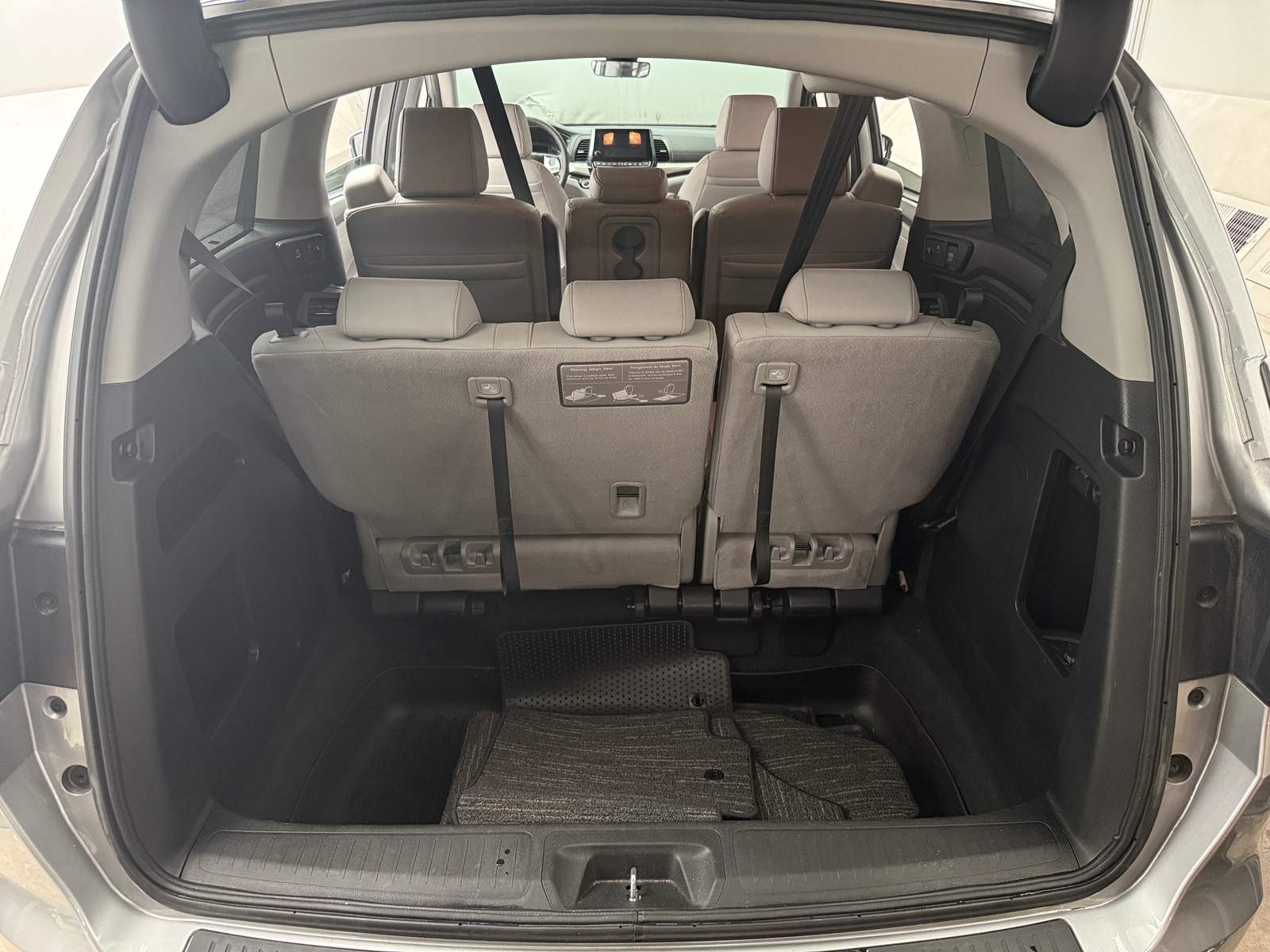 Thumbnail: 2023 Honda Odyssey - 6