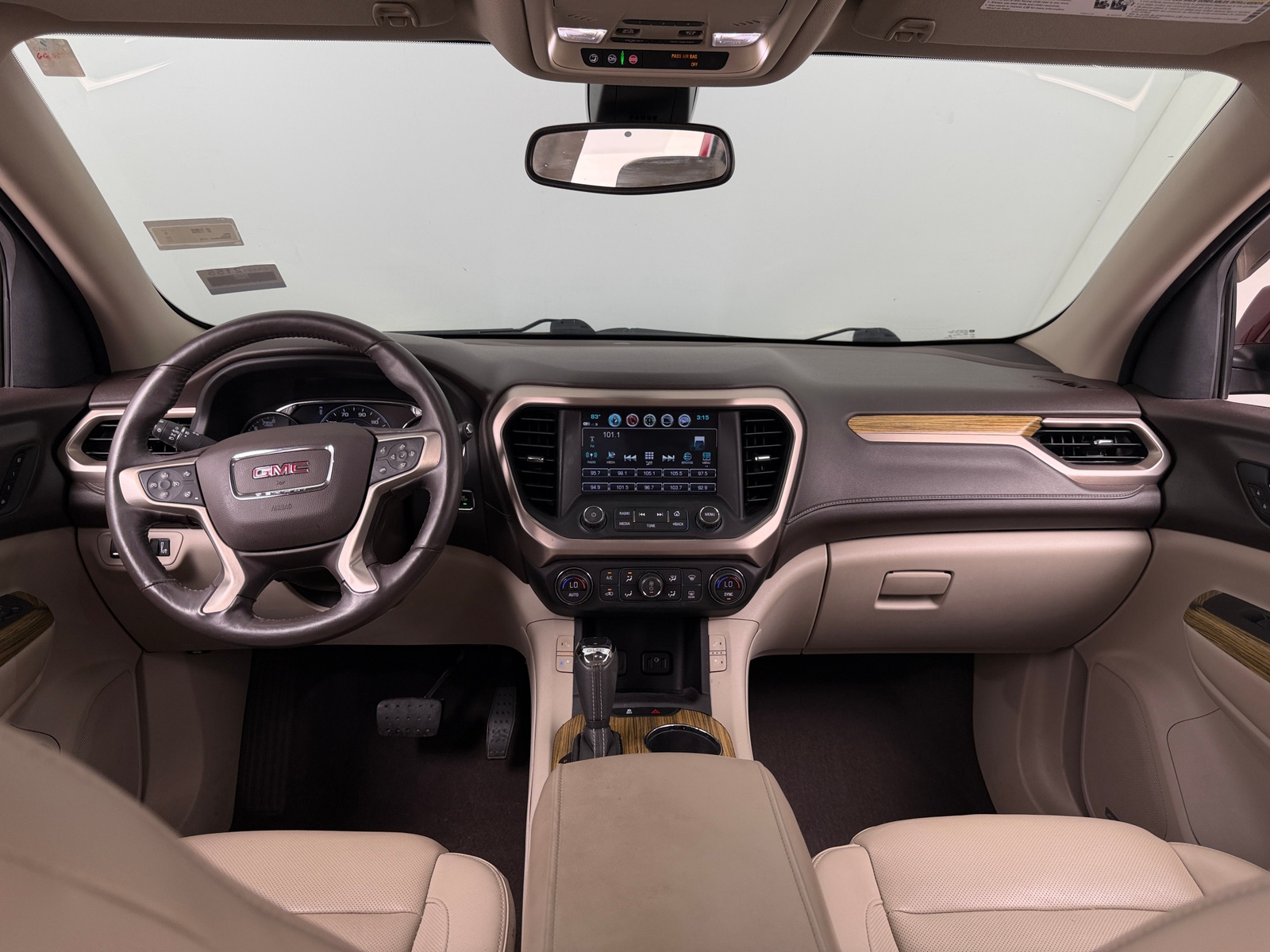 Thumbnail: 2018 GMC Acadia - 2