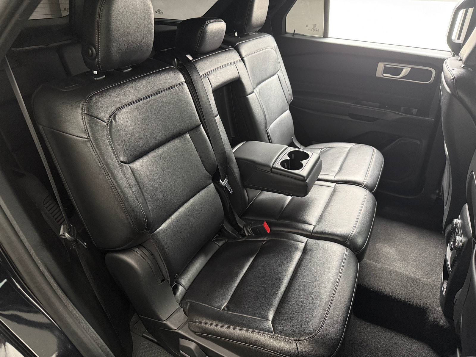 Thumbnail: 2020 Ford Explorer - 5