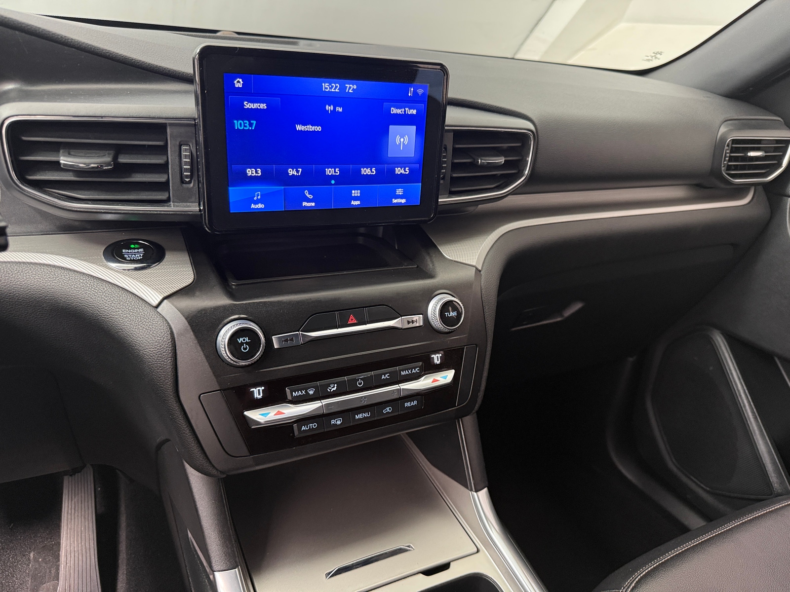 Thumbnail: 2020 Ford Explorer - 3