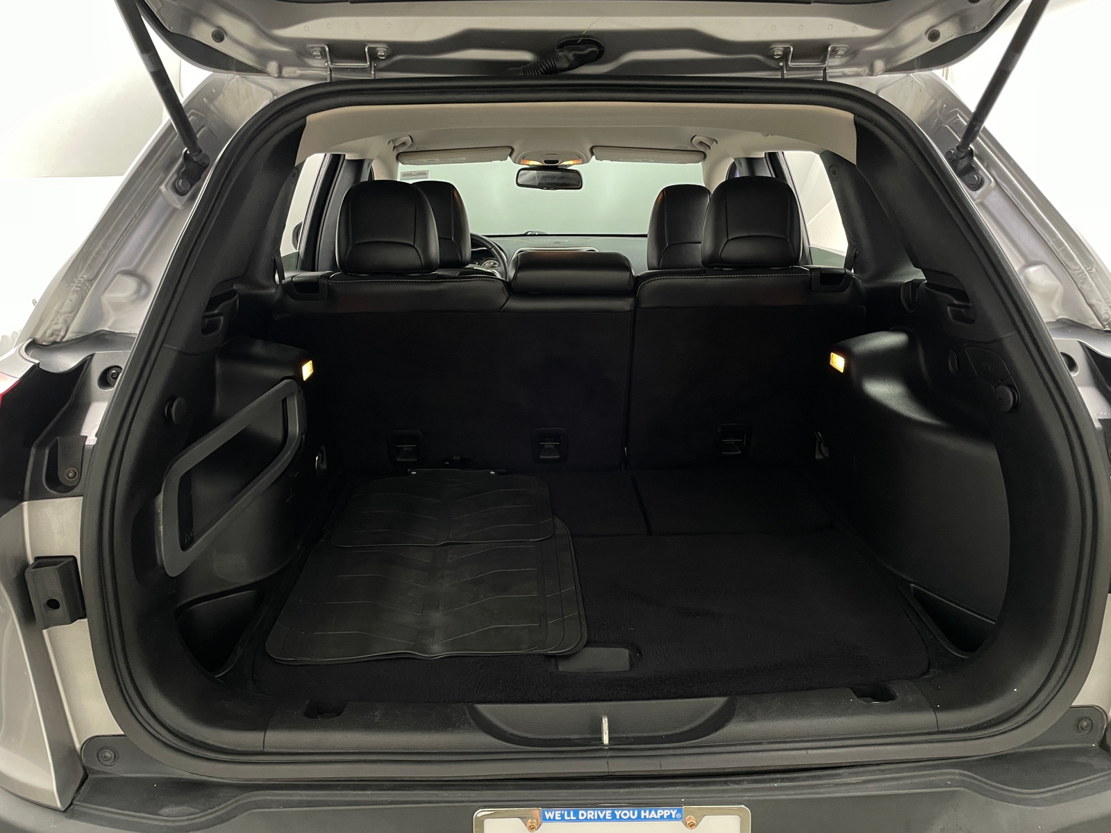 Thumbnail: 2018 Jeep Cherokee - 7