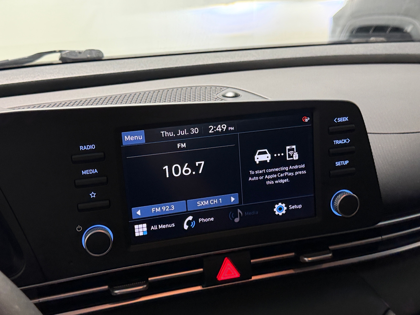 Thumbnail: 2023 Hyundai Elantra - 4
