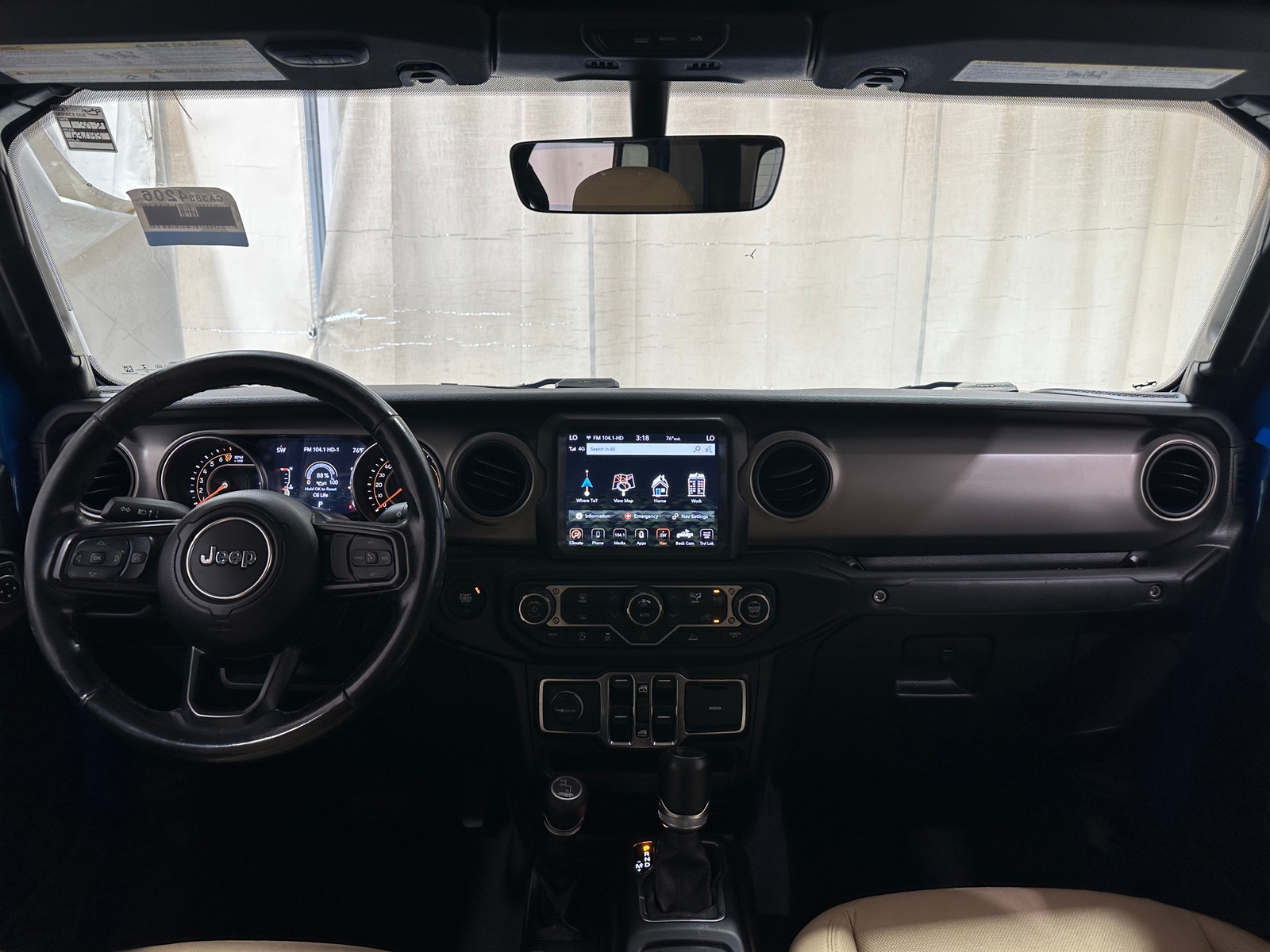 Thumbnail: 2021 Jeep Gladiator - 3