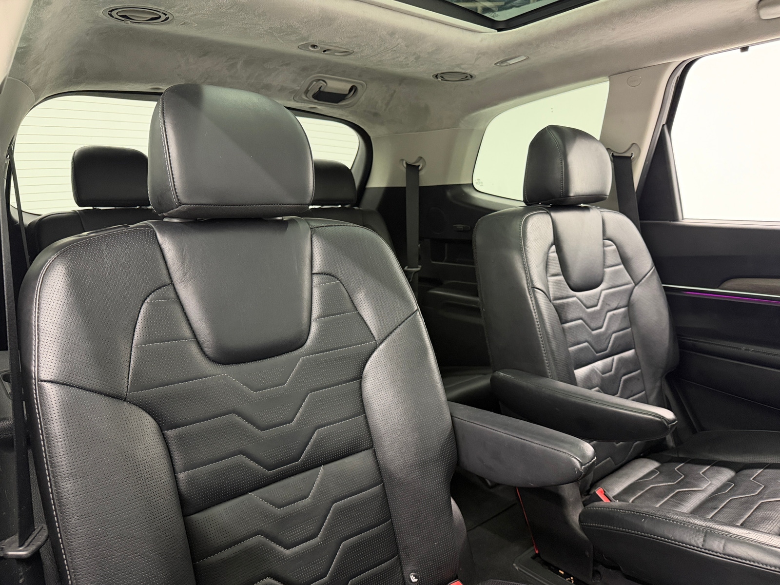 Thumbnail: 2020 Kia Telluride - 5