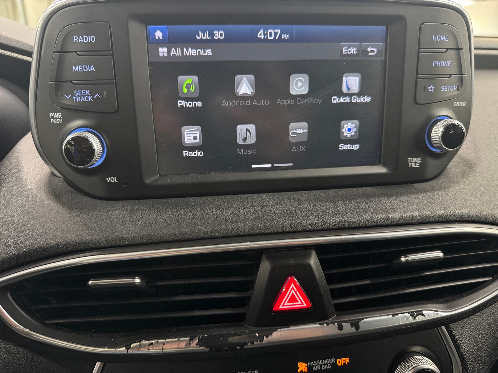 Thumbnail: 2019 Hyundai Santa Fe - 4