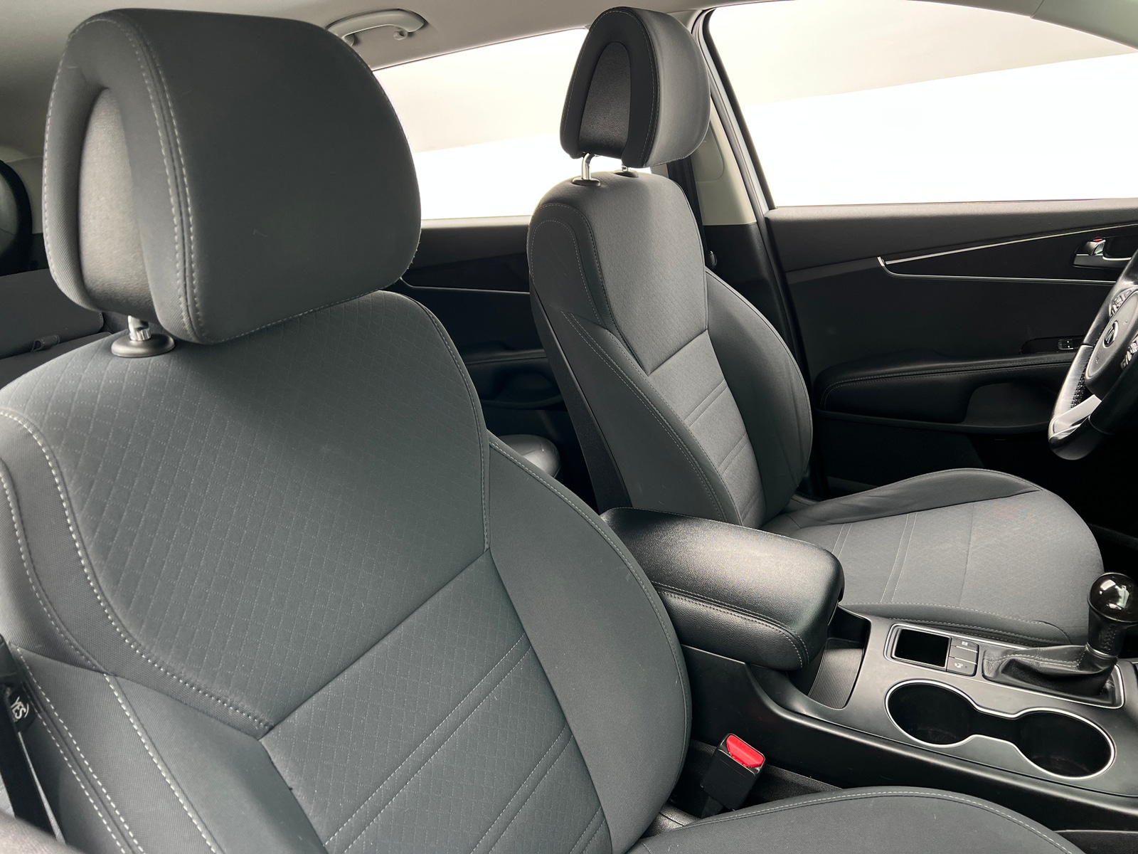 Thumbnail: 2016 Kia Sorento - 2