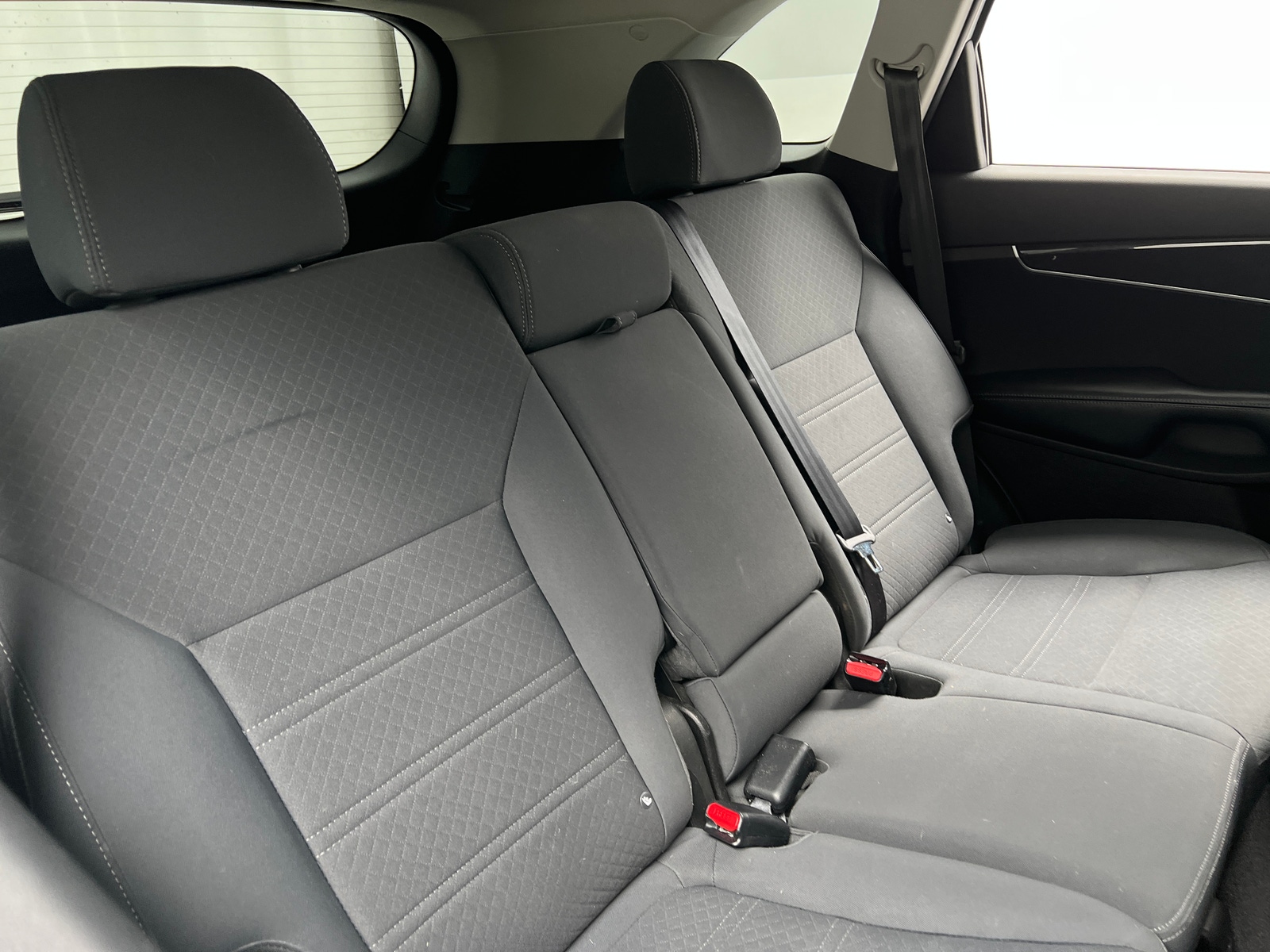 Thumbnail: 2016 Kia Sorento - 6