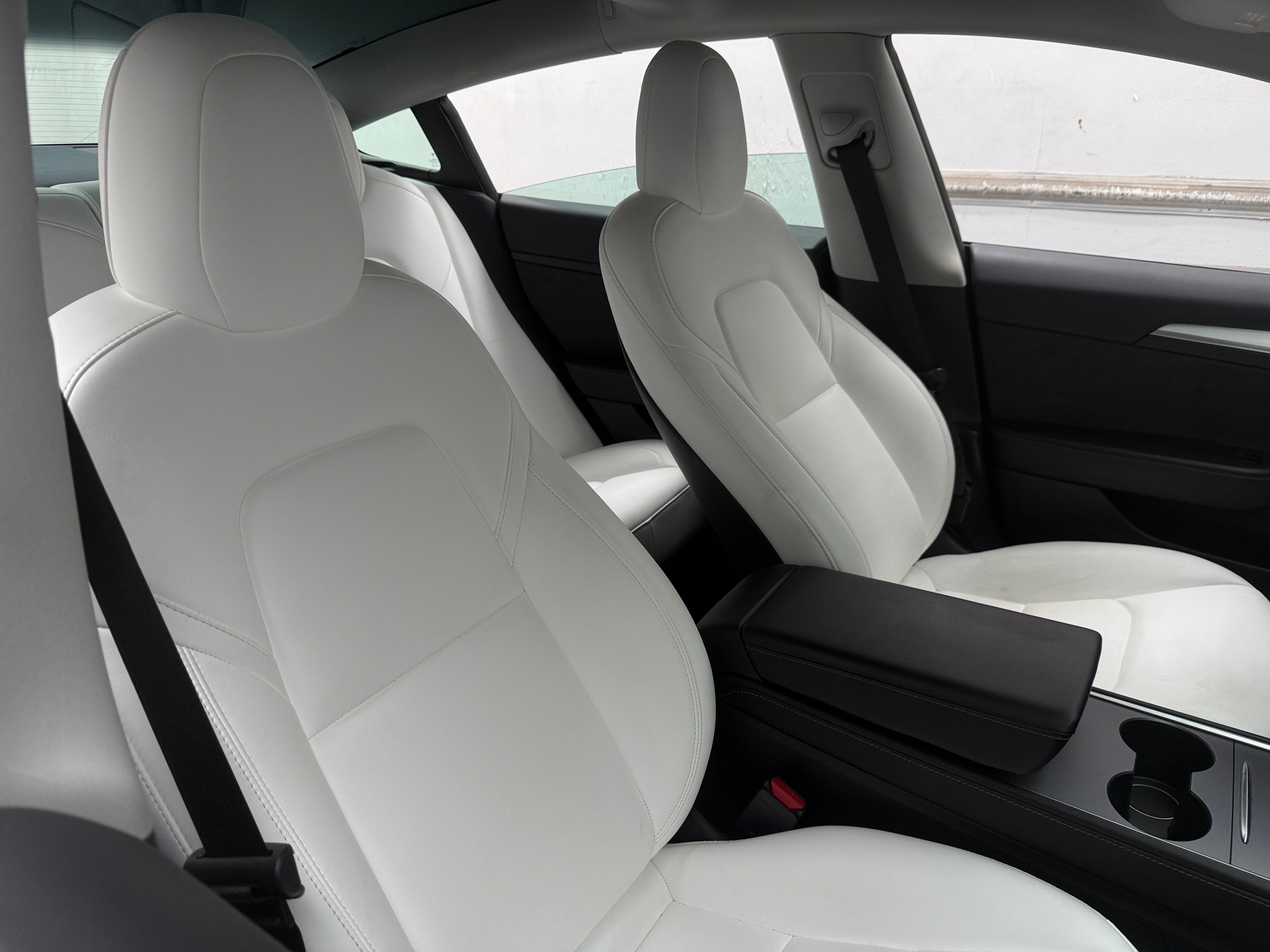 Used 2022 Tesla Model 3 Long Range with VIN 5YJ3E1EB7NF252979 for sale in Pewaukee, WI
