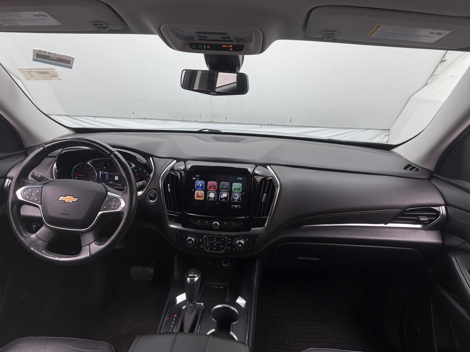 Thumbnail: 2018 Chevrolet Traverse - 2