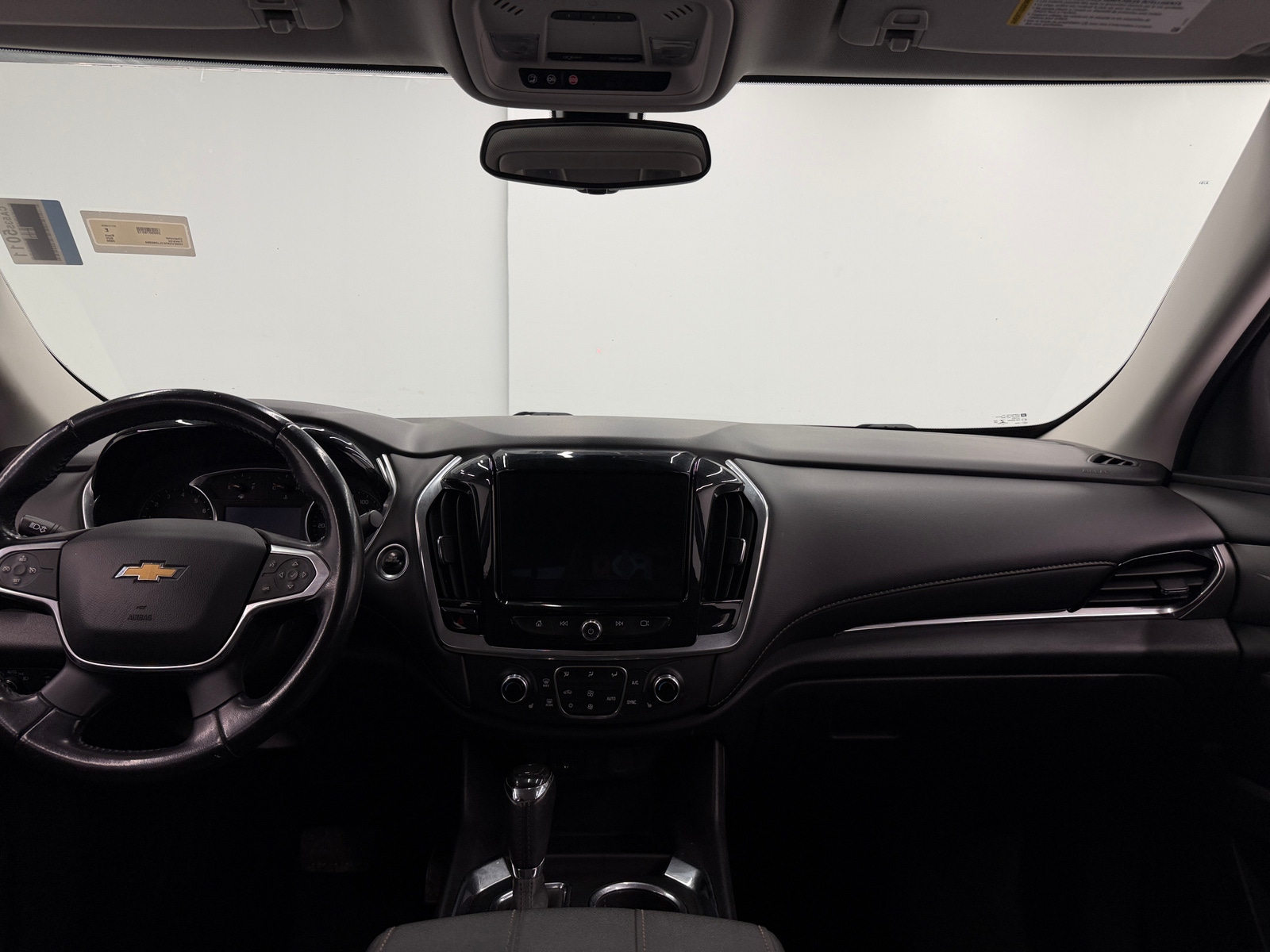 Thumbnail: 2020 Chevrolet Traverse - 3