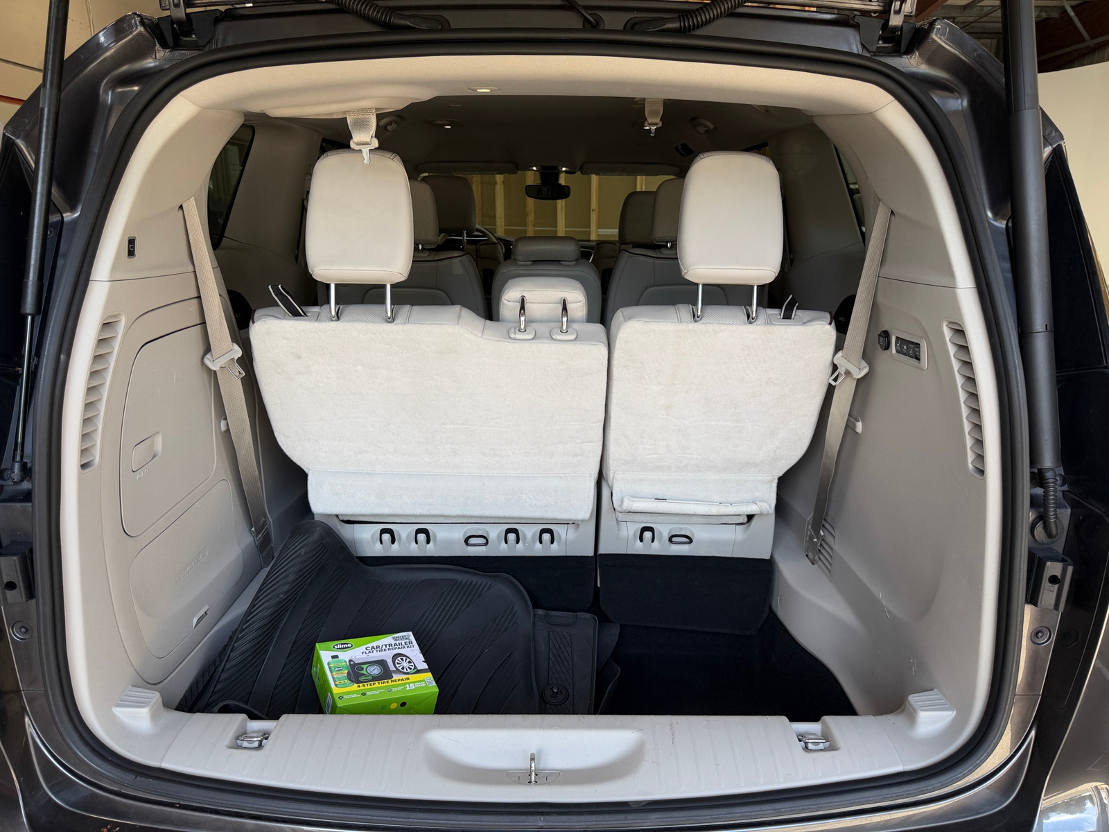 Thumbnail: 2017 Chrysler Pacifica - 6