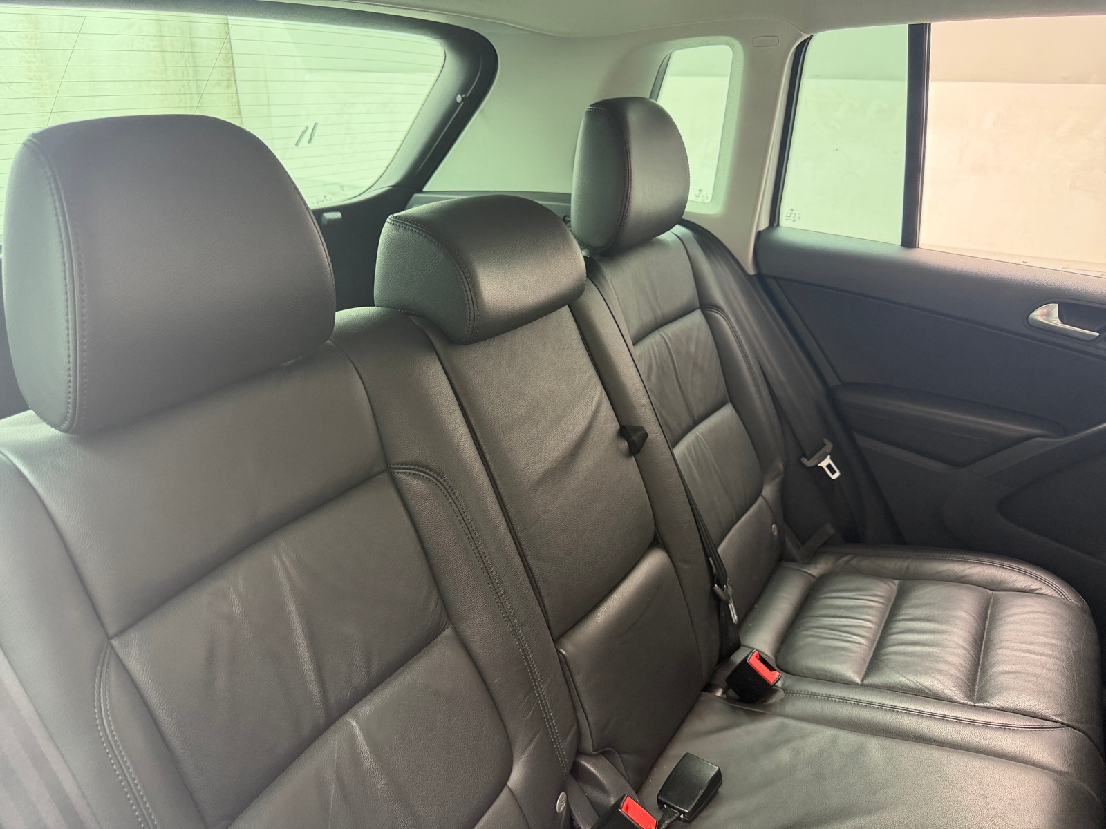 Thumbnail: 2017 Volkswagen Tiguan - 5