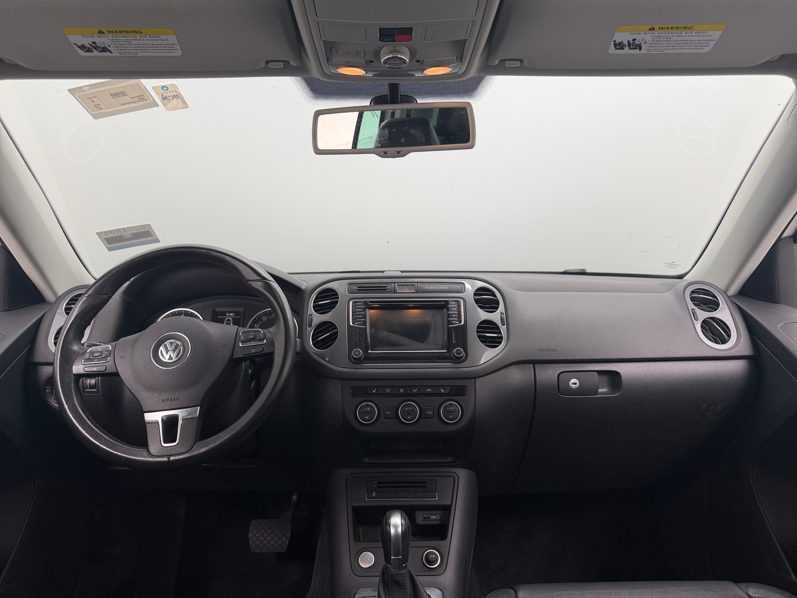 Thumbnail: 2017 Volkswagen Tiguan - 2
