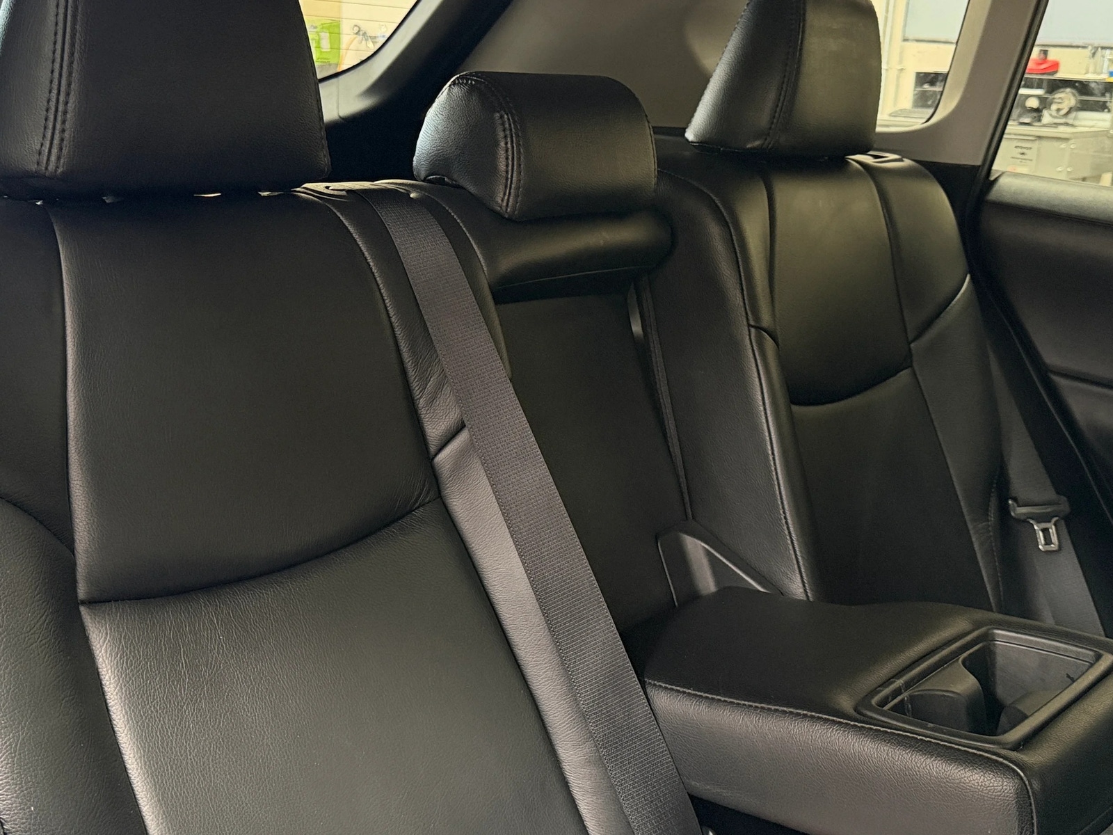 Thumbnail: 2019 Toyota RAV4 - 6