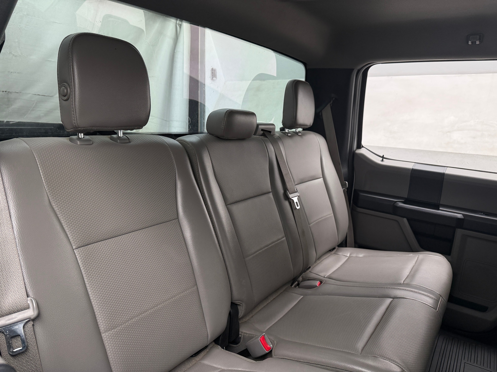 Thumbnail: 2017 Ford Econoline - 6