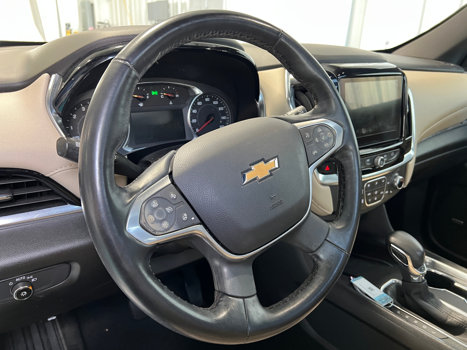 Thumbnail: 2023 Chevrolet Traverse - 4