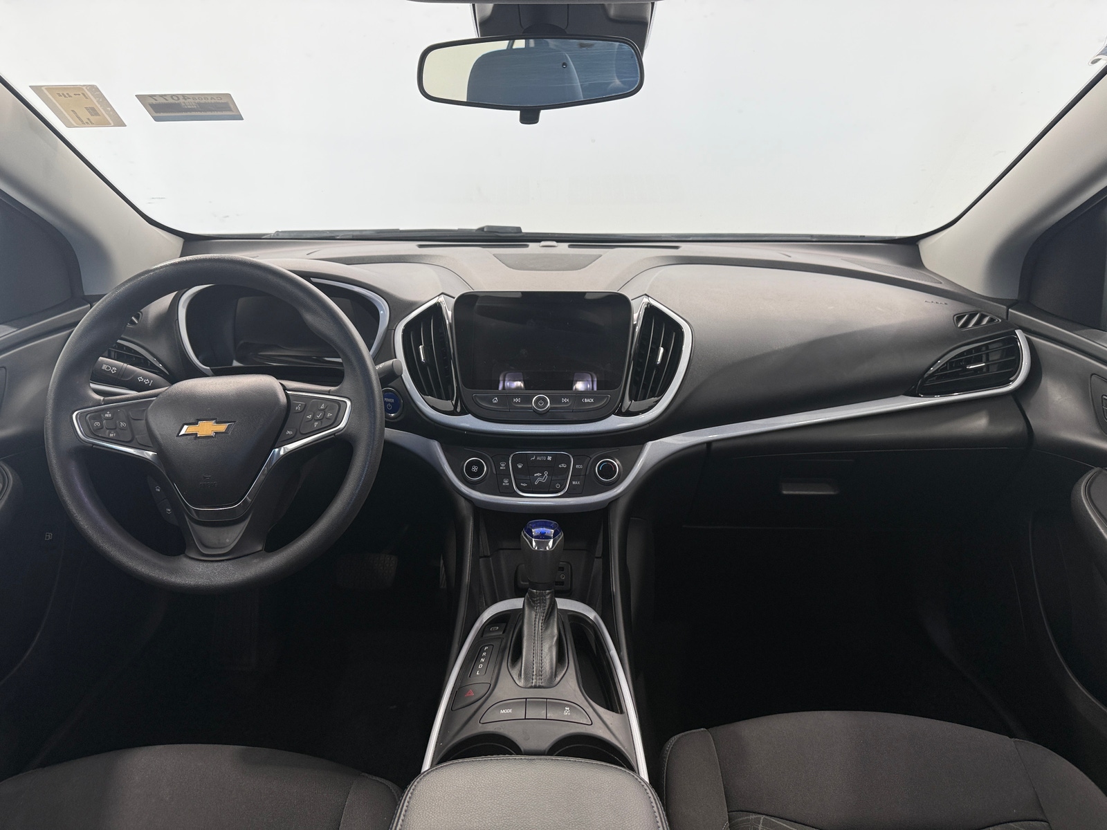 Thumbnail: 2018 Chevrolet Volt - 3