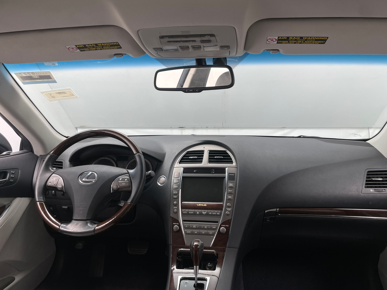 Thumbnail: 2011 Lexus ES - 2