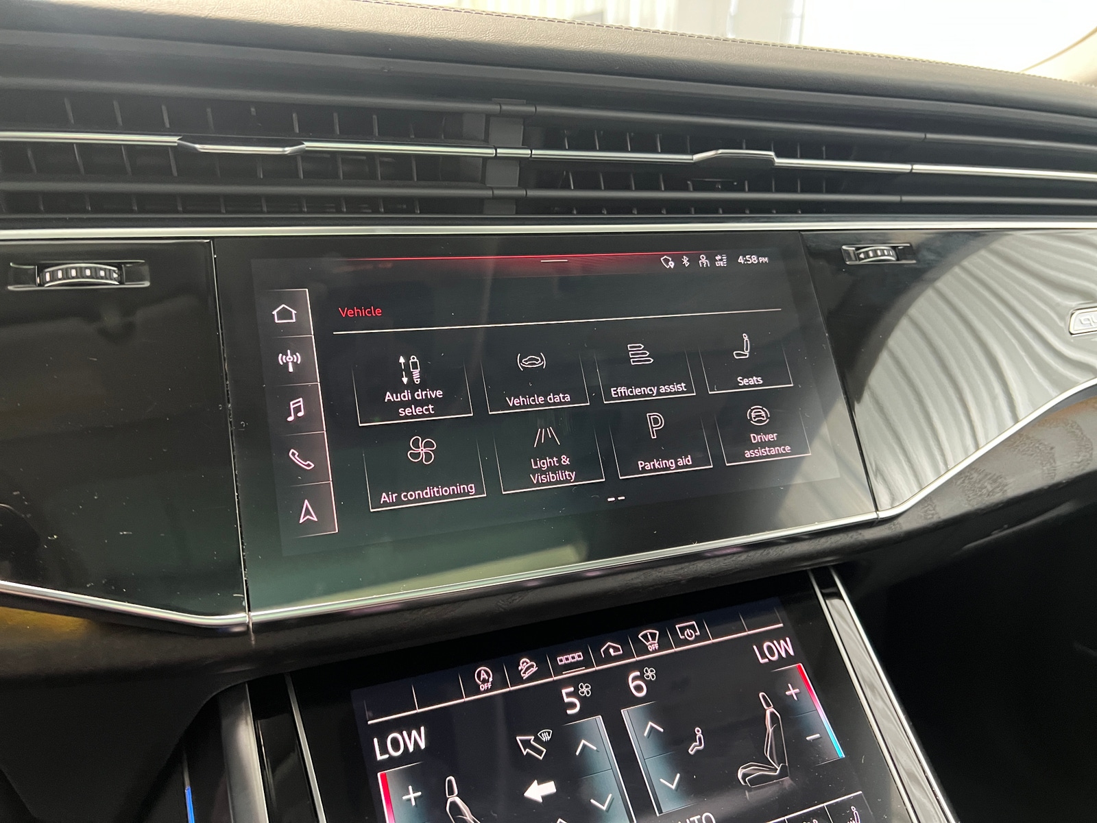 Thumbnail: 2022 Audi Q8 - 3