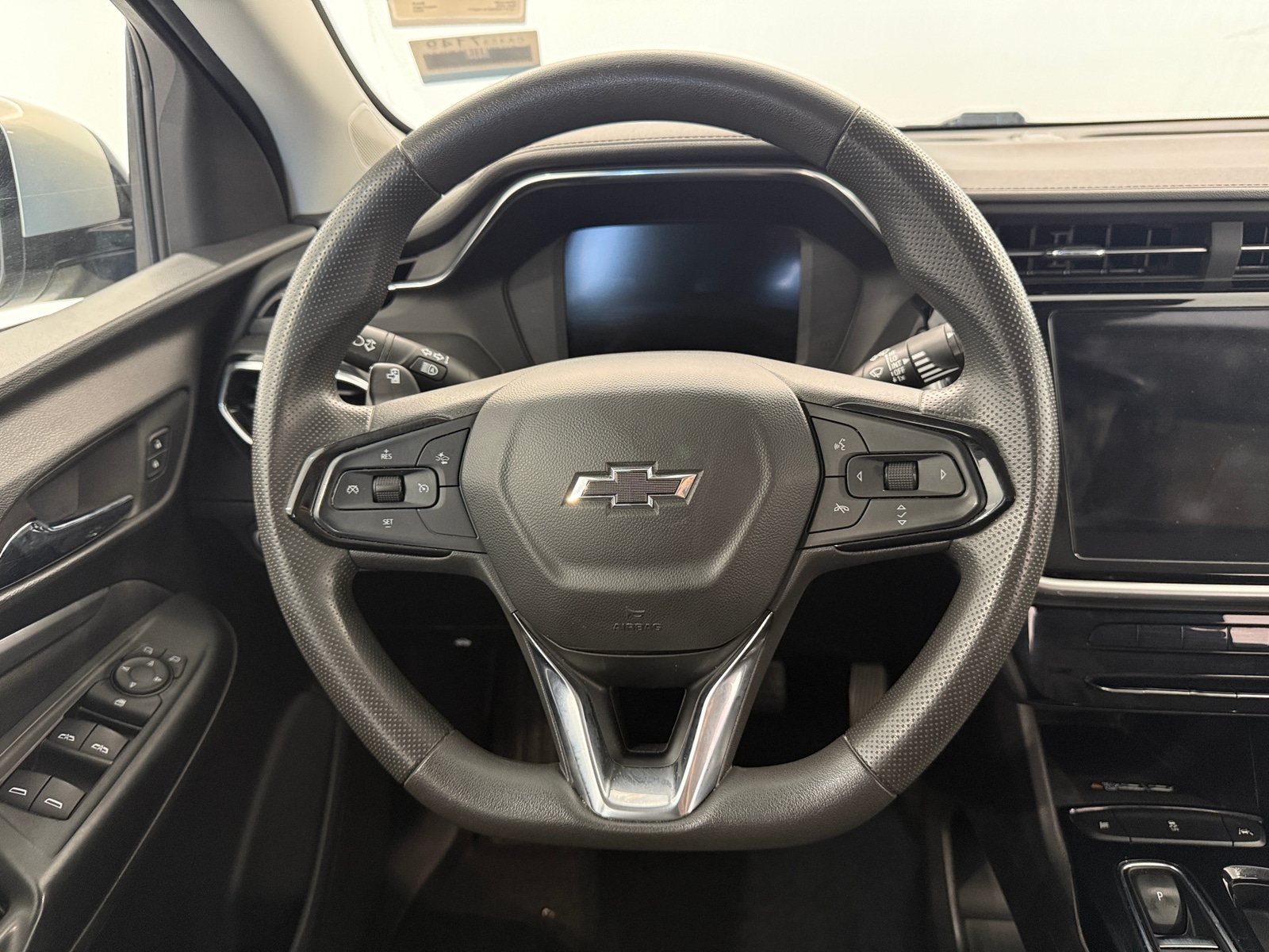 Thumbnail: 2023 Chevrolet Bolt EUV - 5