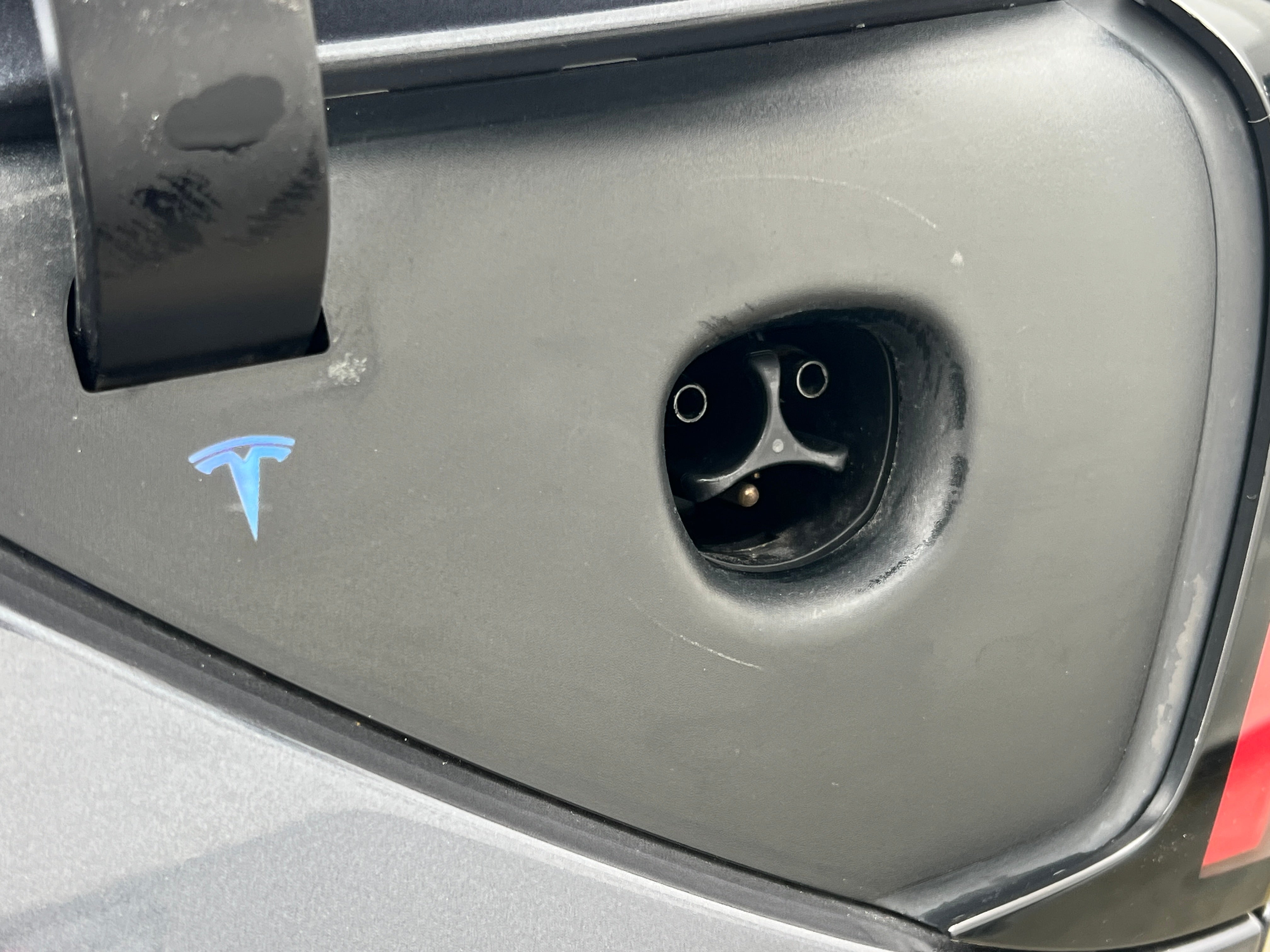 Used 2023 Tesla Model Y Long Range with VIN 7SAYGDEE9PA151537 for sale in Pewaukee, WI