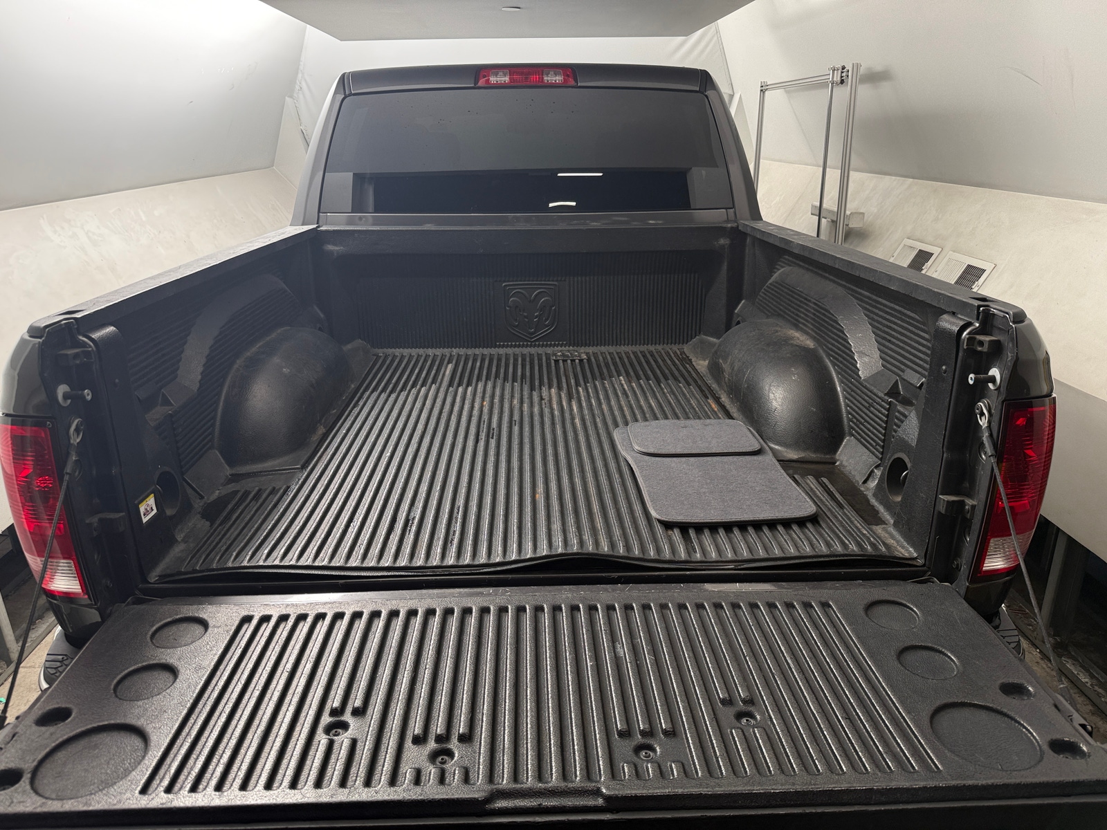 Thumbnail: 2021 RAM 1500 Classic - 7