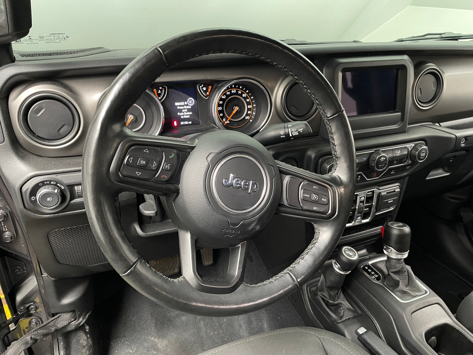 Thumbnail: 2022 Jeep Wrangler - 5