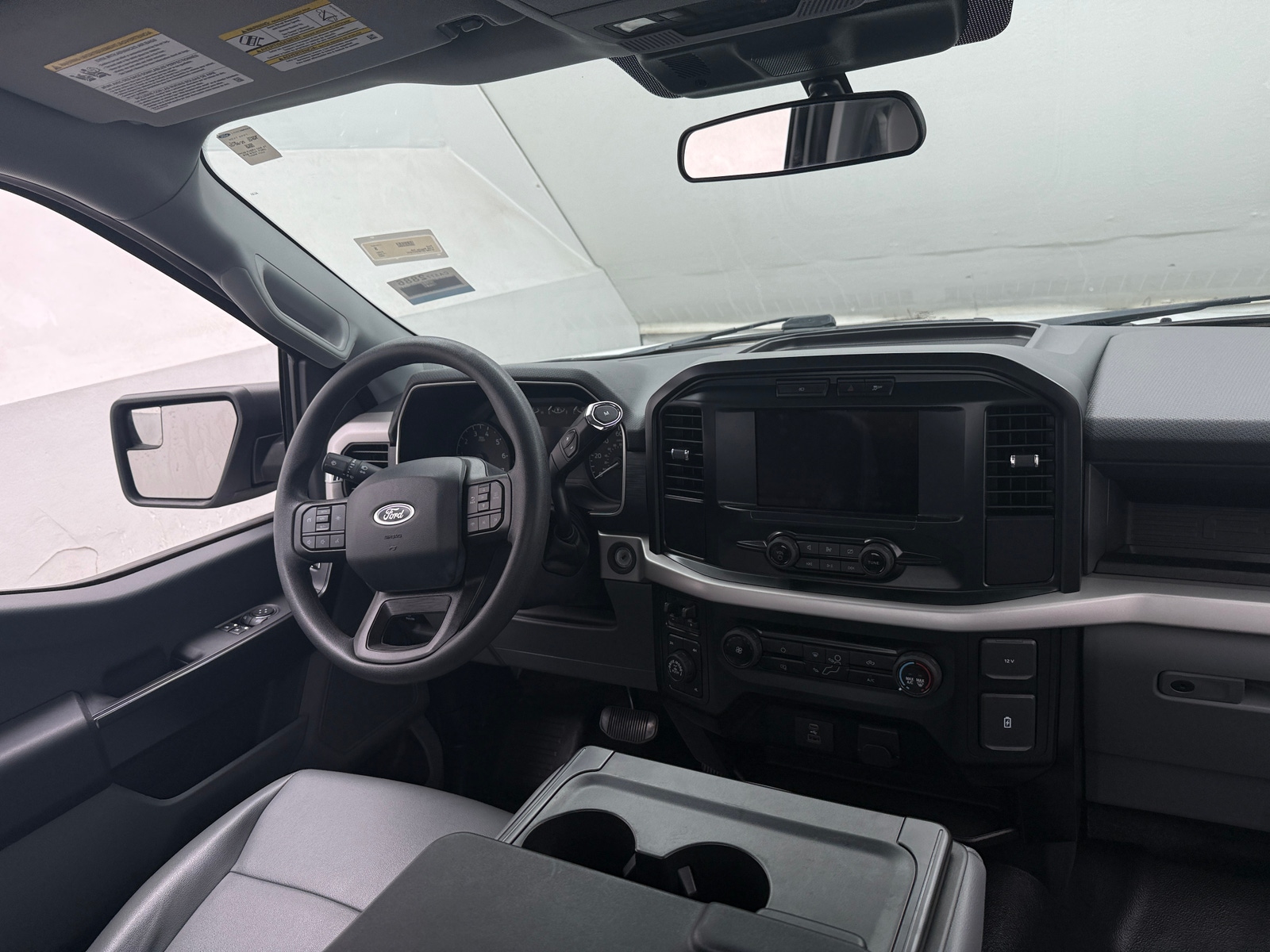 Thumbnail: 2023 Ford Econoline - 3