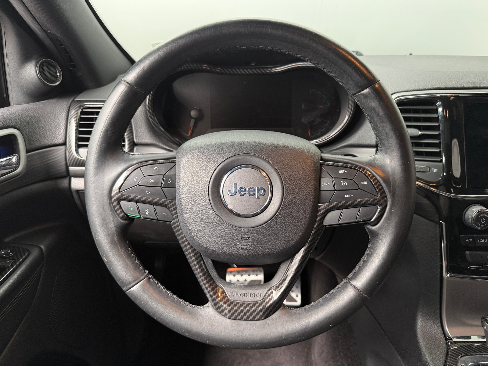 Thumbnail: 2019 Jeep Grand Cherokee - 4