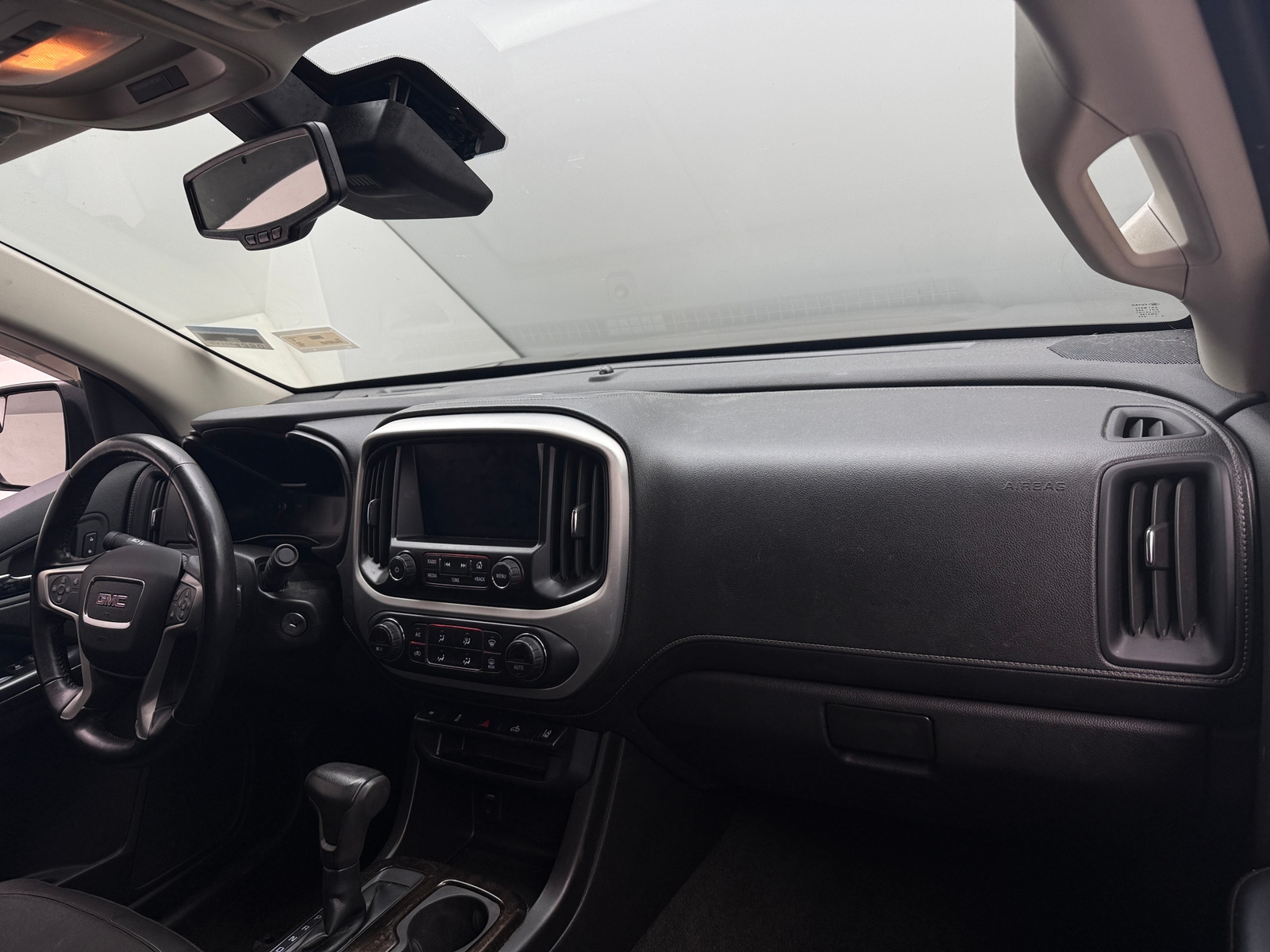 Thumbnail: 2016 GMC Canyon - 3