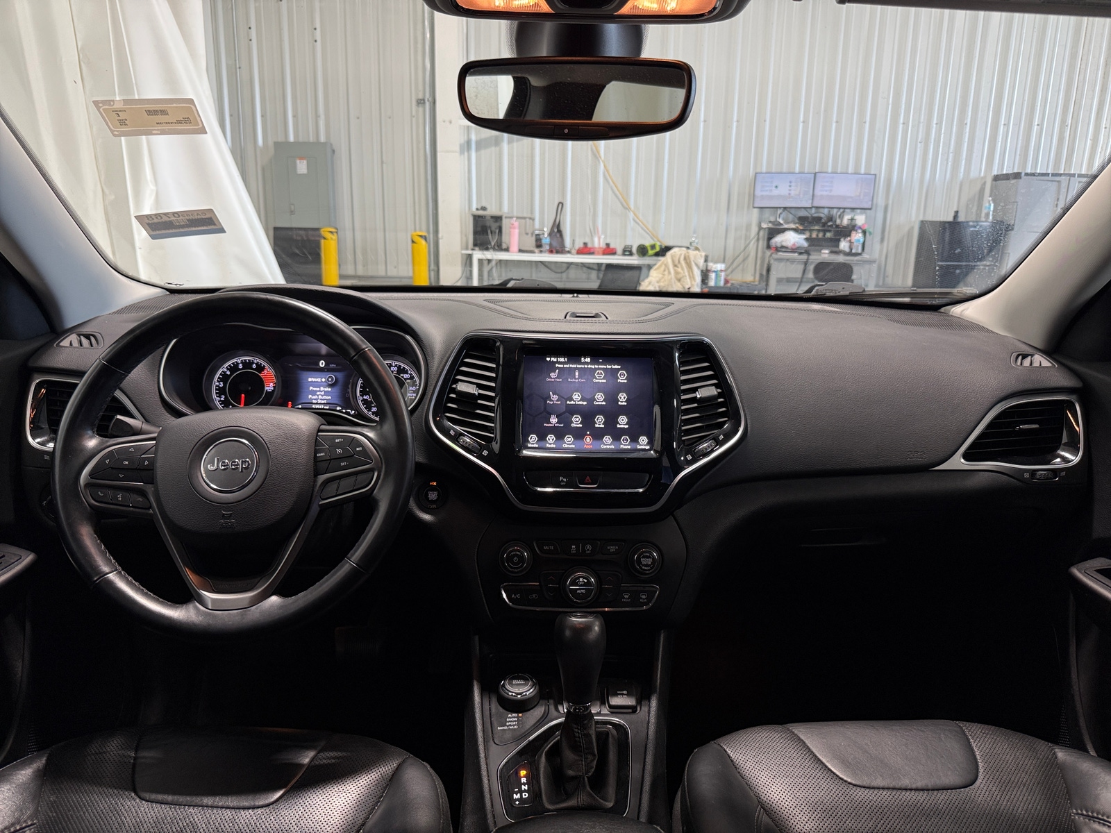 Thumbnail: 2019 Jeep Cherokee - 2