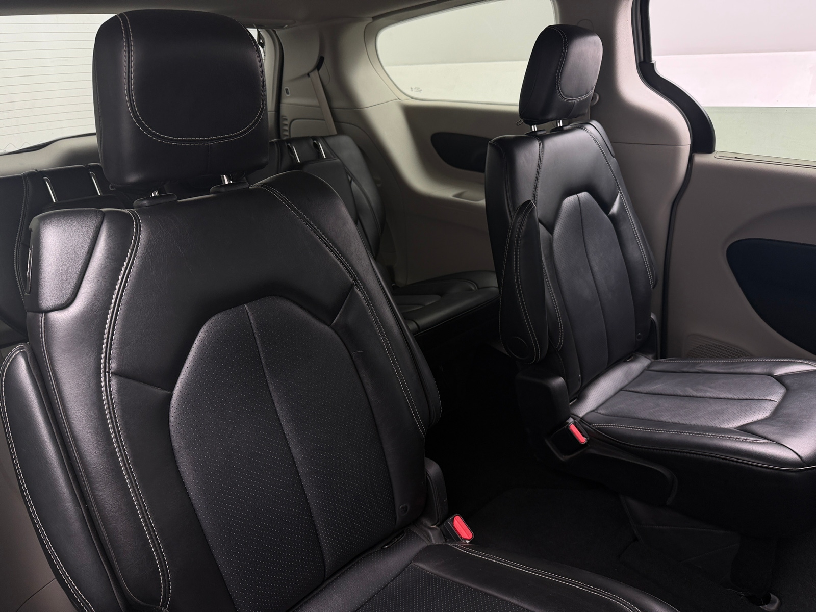 Thumbnail: 2024 Chrysler Pacifica - 5