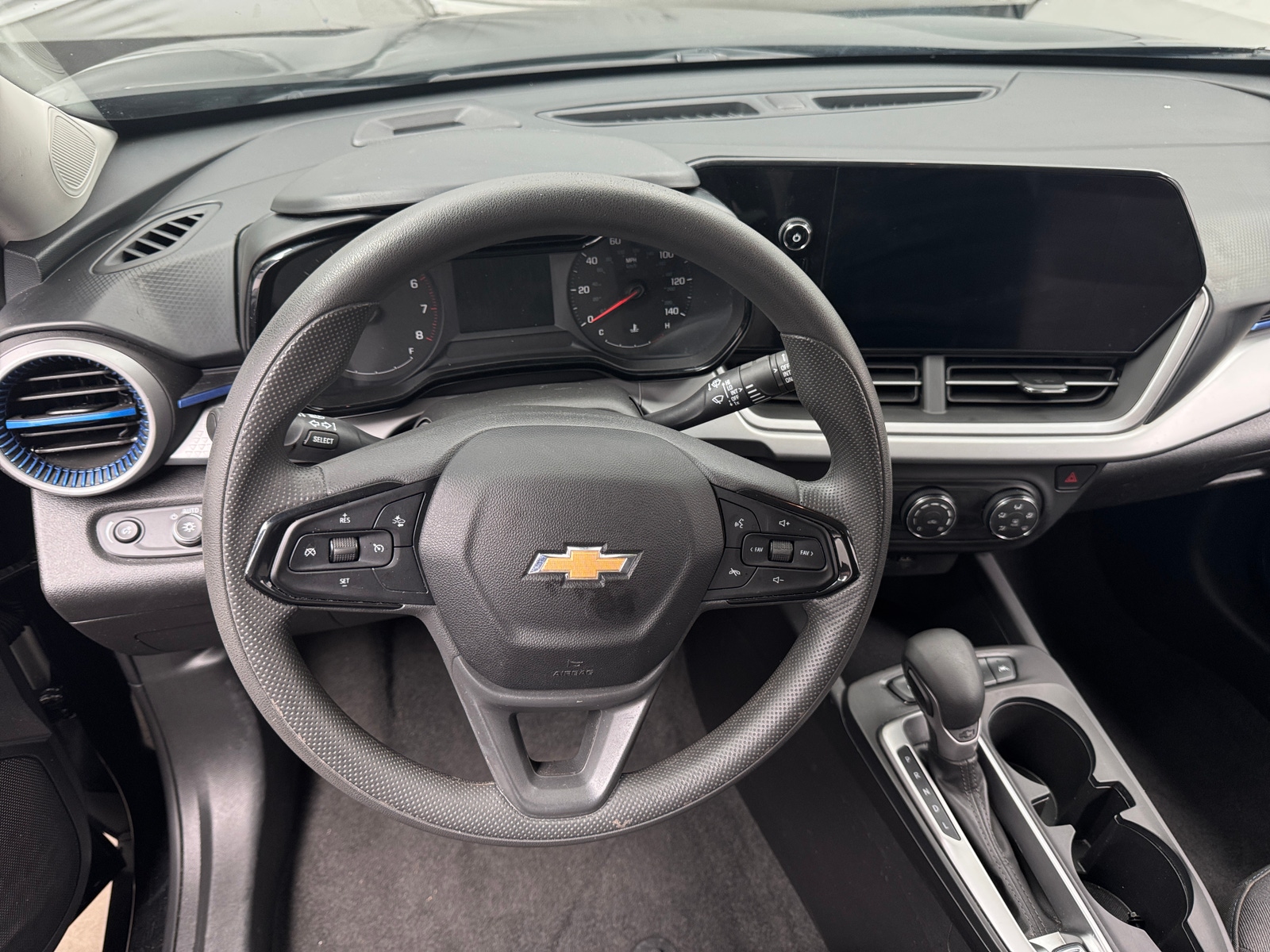 Thumbnail: 2025 Chevrolet Trax - 5