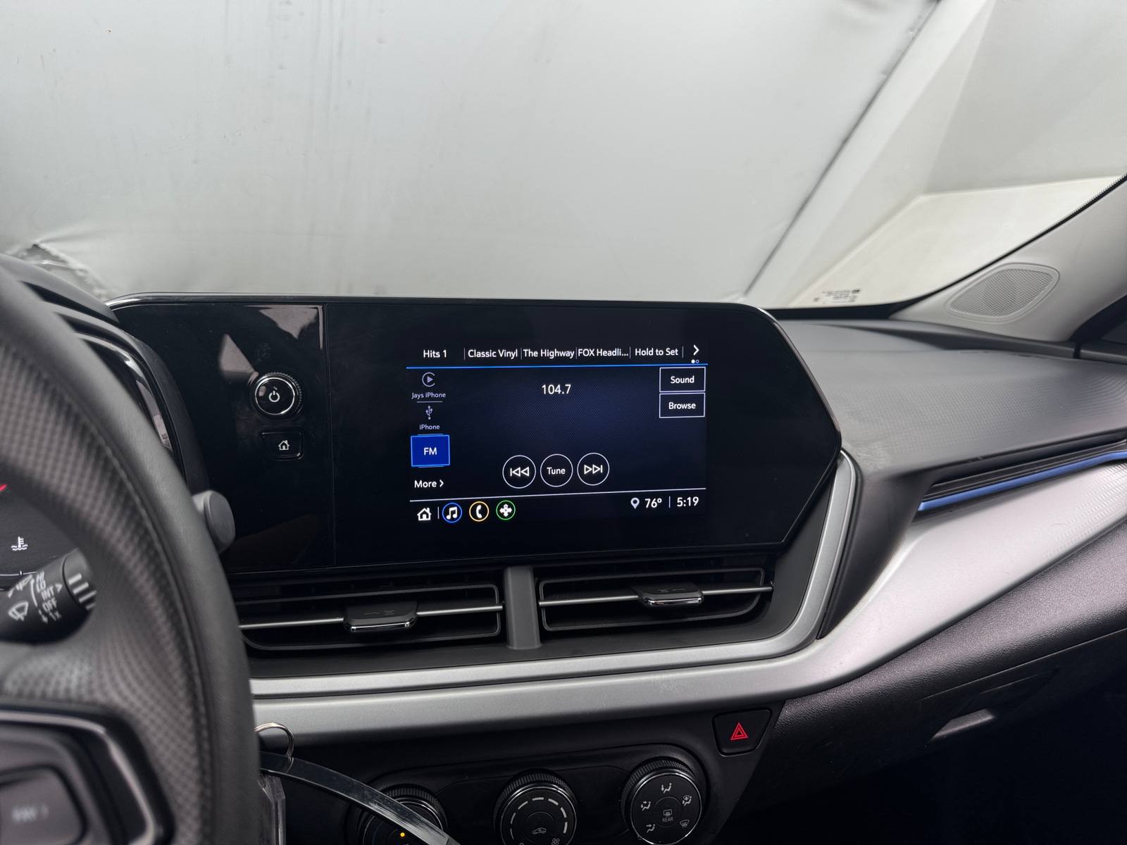 Thumbnail: 2025 Chevrolet Trax - 4