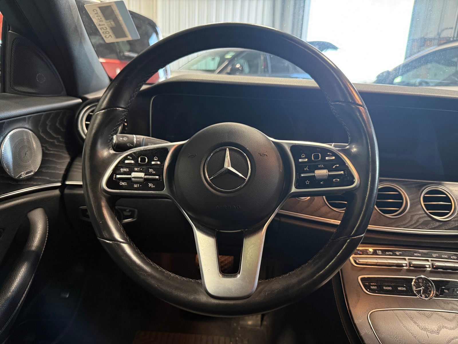 Thumbnail: 2020 Mercedes-Benz E-Class - 4